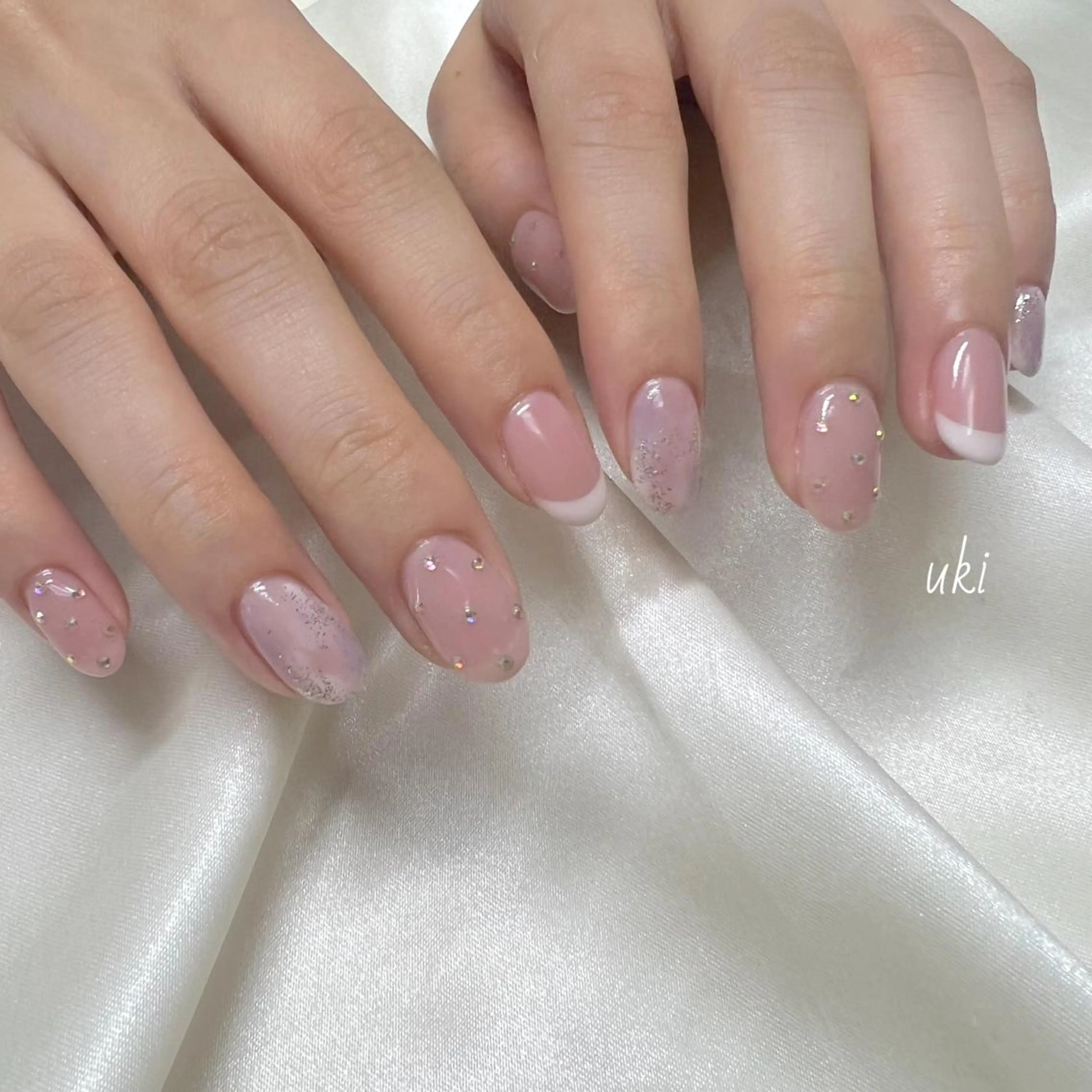 ネイル ドット フレンチネイル ニュアンスネイル ハンドネイル Ameri nail /UKIのネイルデザイン