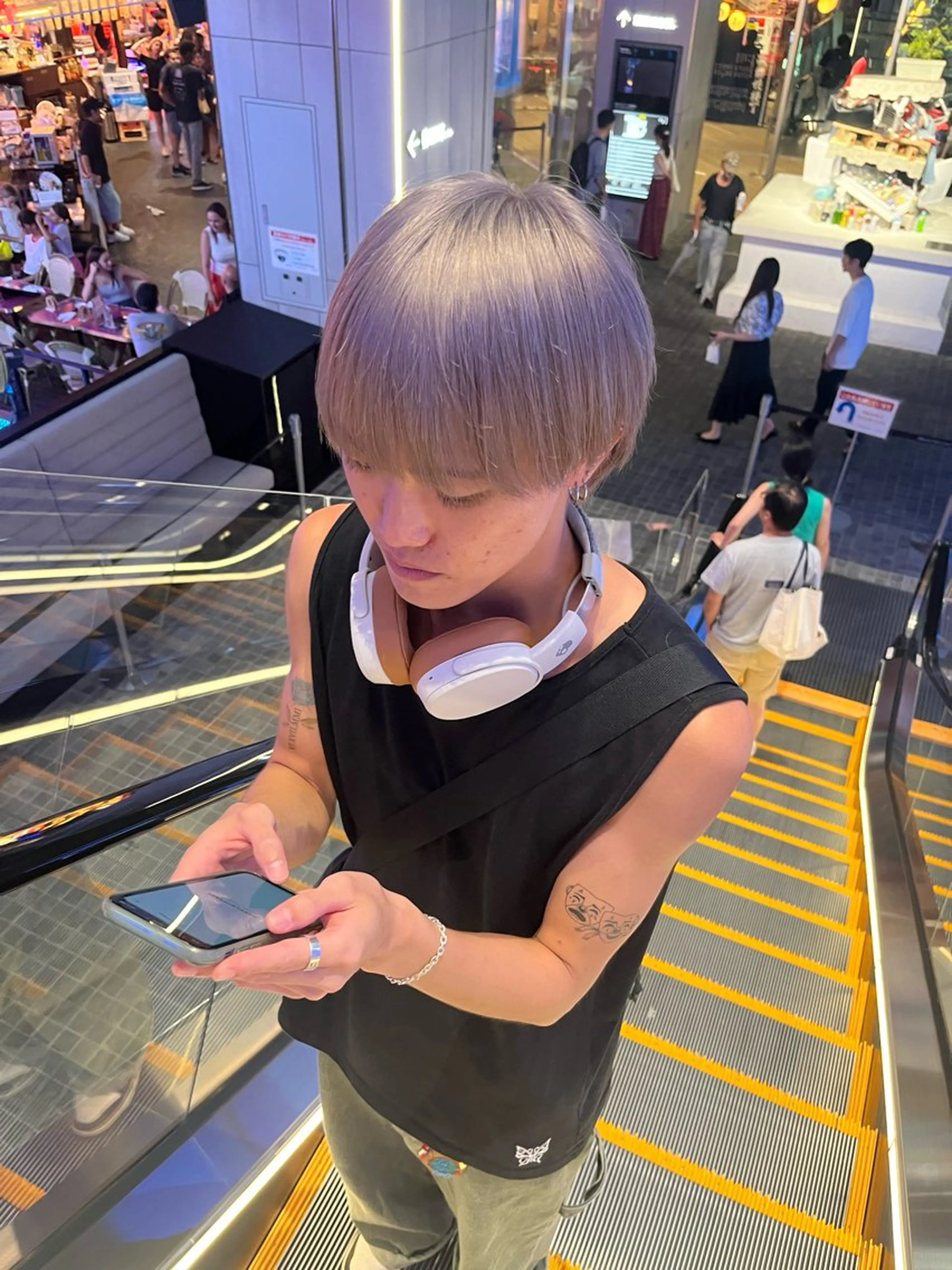 カラー ミウラ ナオヤのヘアスタイル