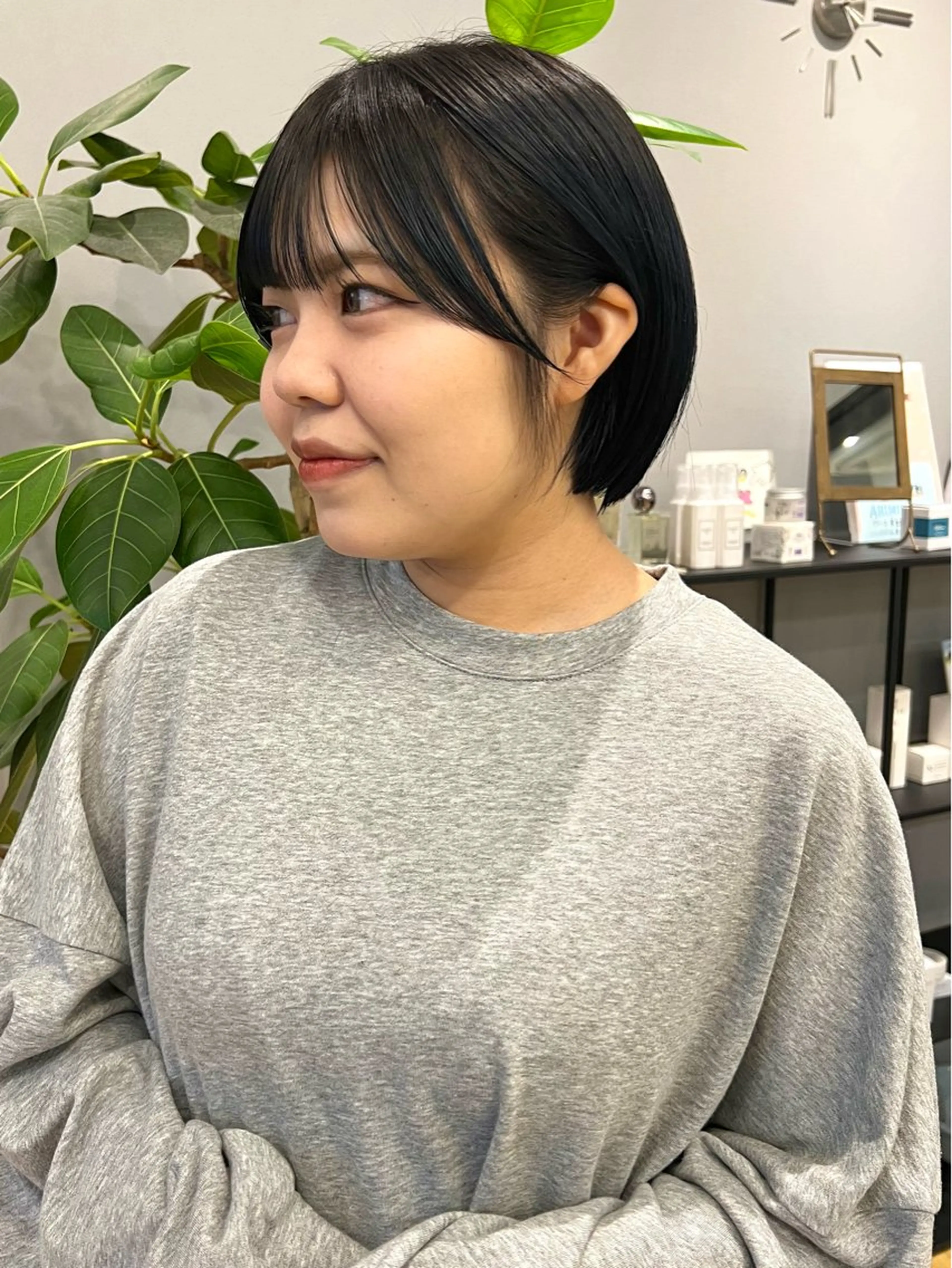 ショート GIEN NU茶屋町+所属・荒金 昴のヘアスタイル