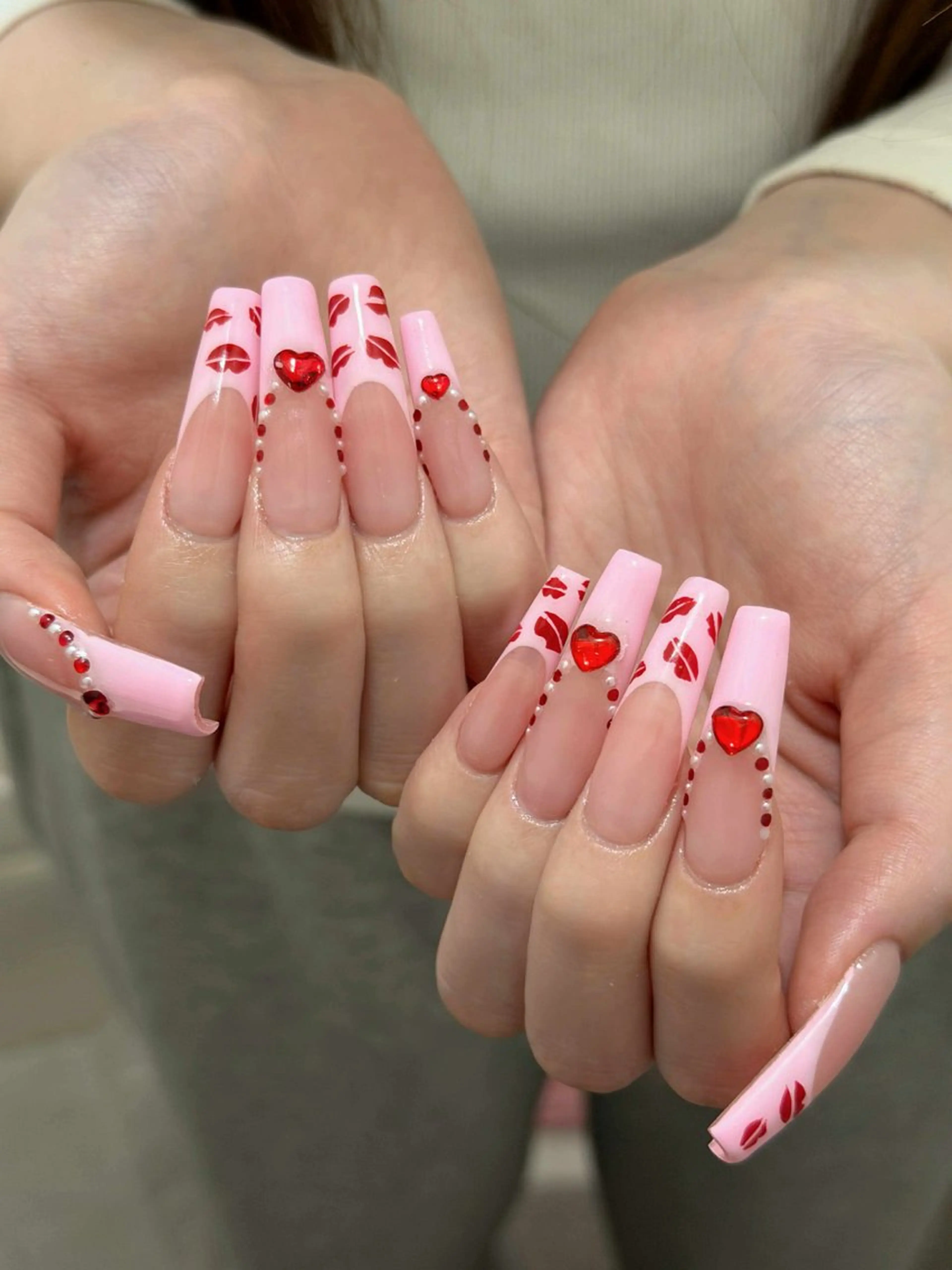 ネイル オーロラネイル ボルドー ブラウン 氷ネイル・うるうるネイル キラキラネイル ハンドネイル Julli ジュリのネイルデザイン