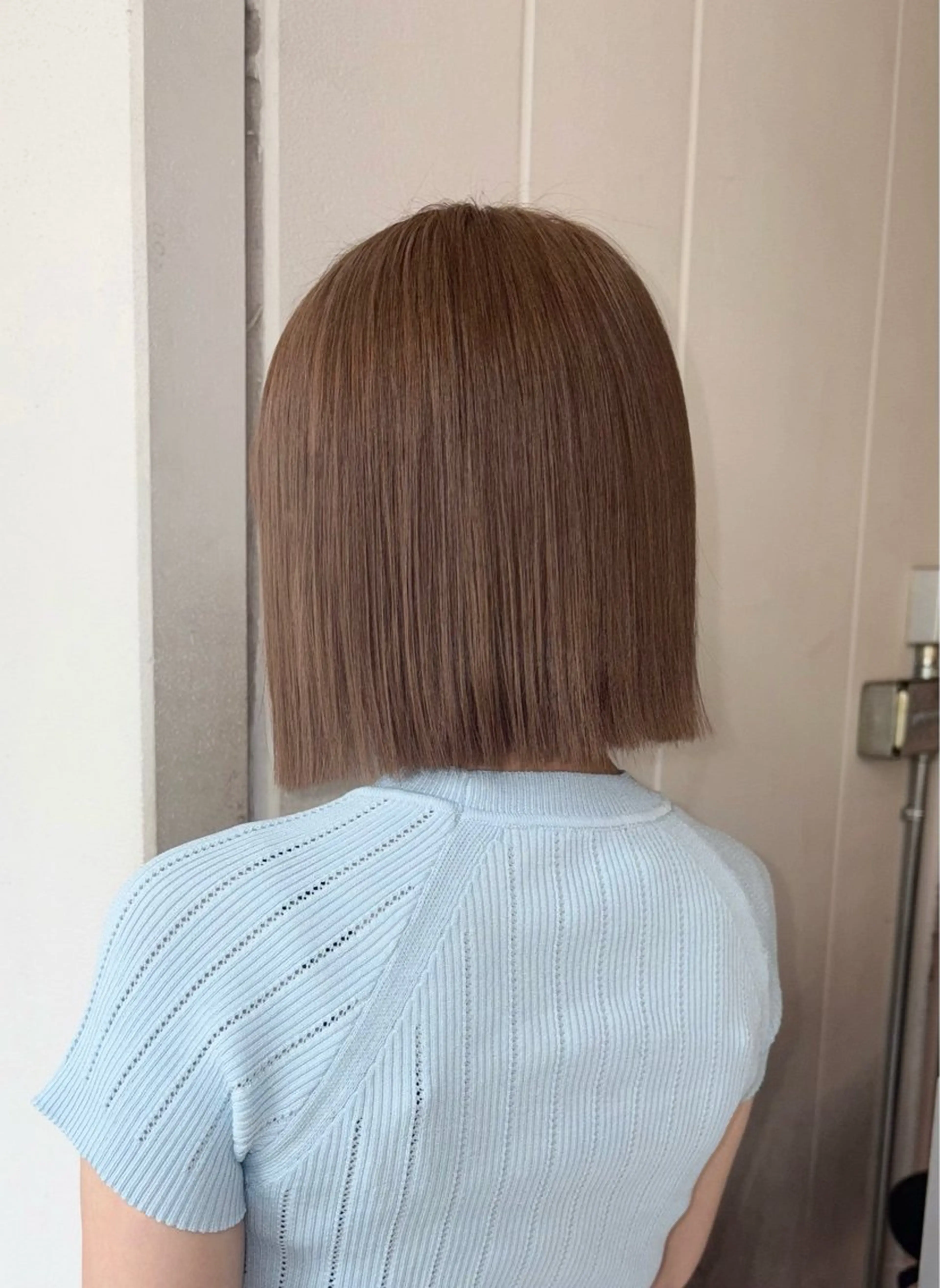 ショート カラー カット ヘアカラー トリートメント ひなの/透明感 カラー/レイヤーのヘアスタイル