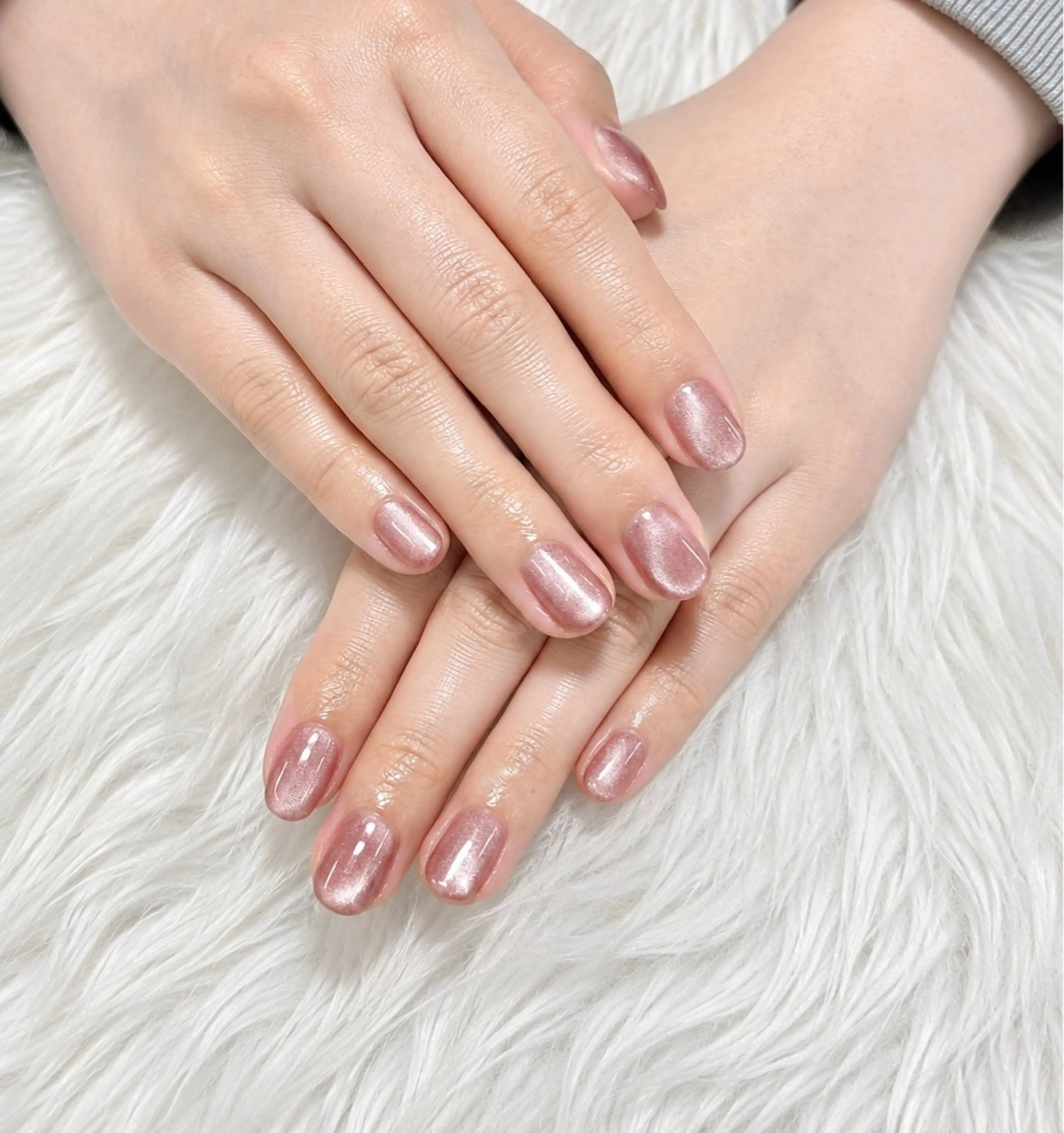 ネイル マグネットネイル オフィスネイル ピンク ピンクベージュ シンプルネイル ハンドネイル PROVE NAIL 爪整体のネイルデザイン