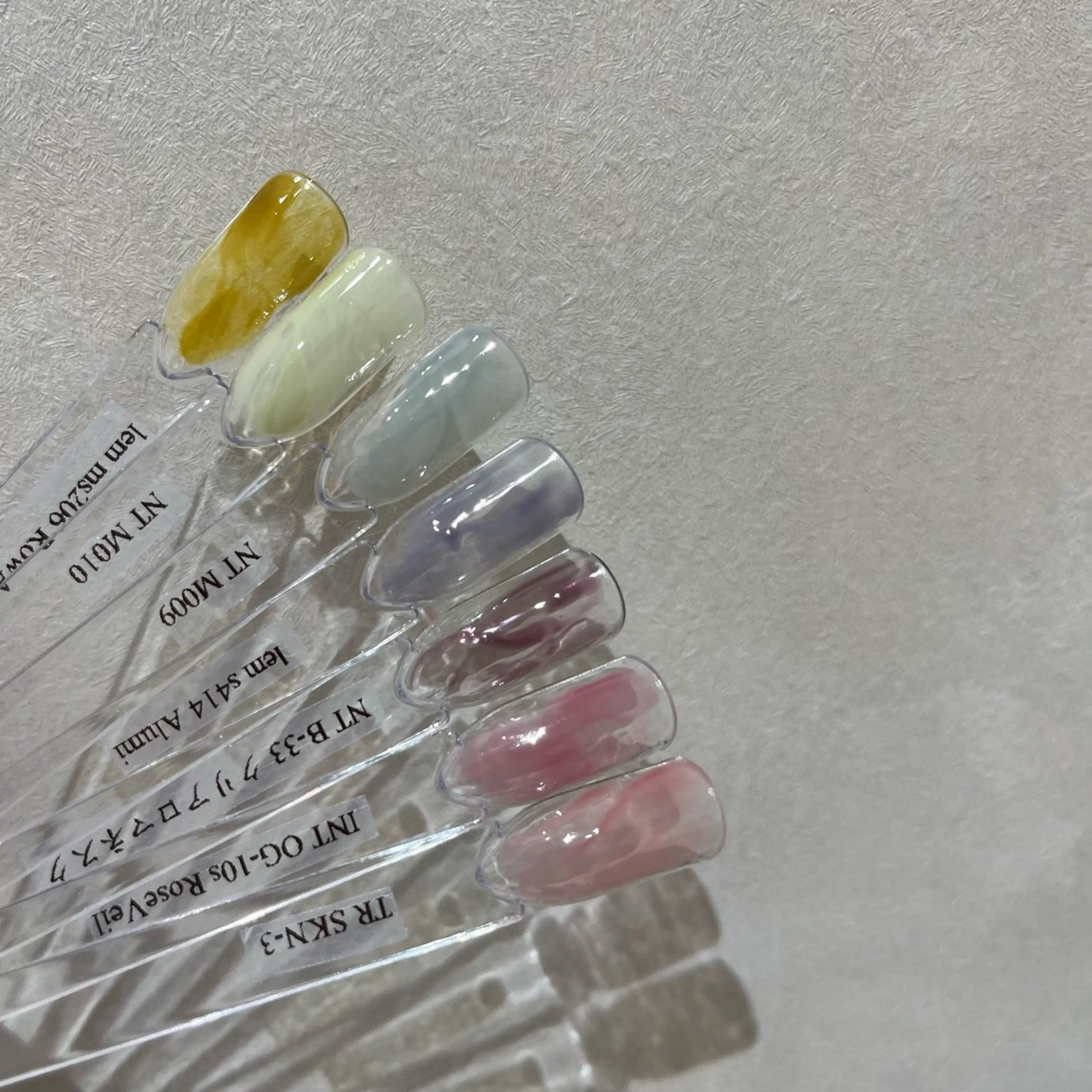 ネイル soa.Aika 自爪育成のネイルデザイン