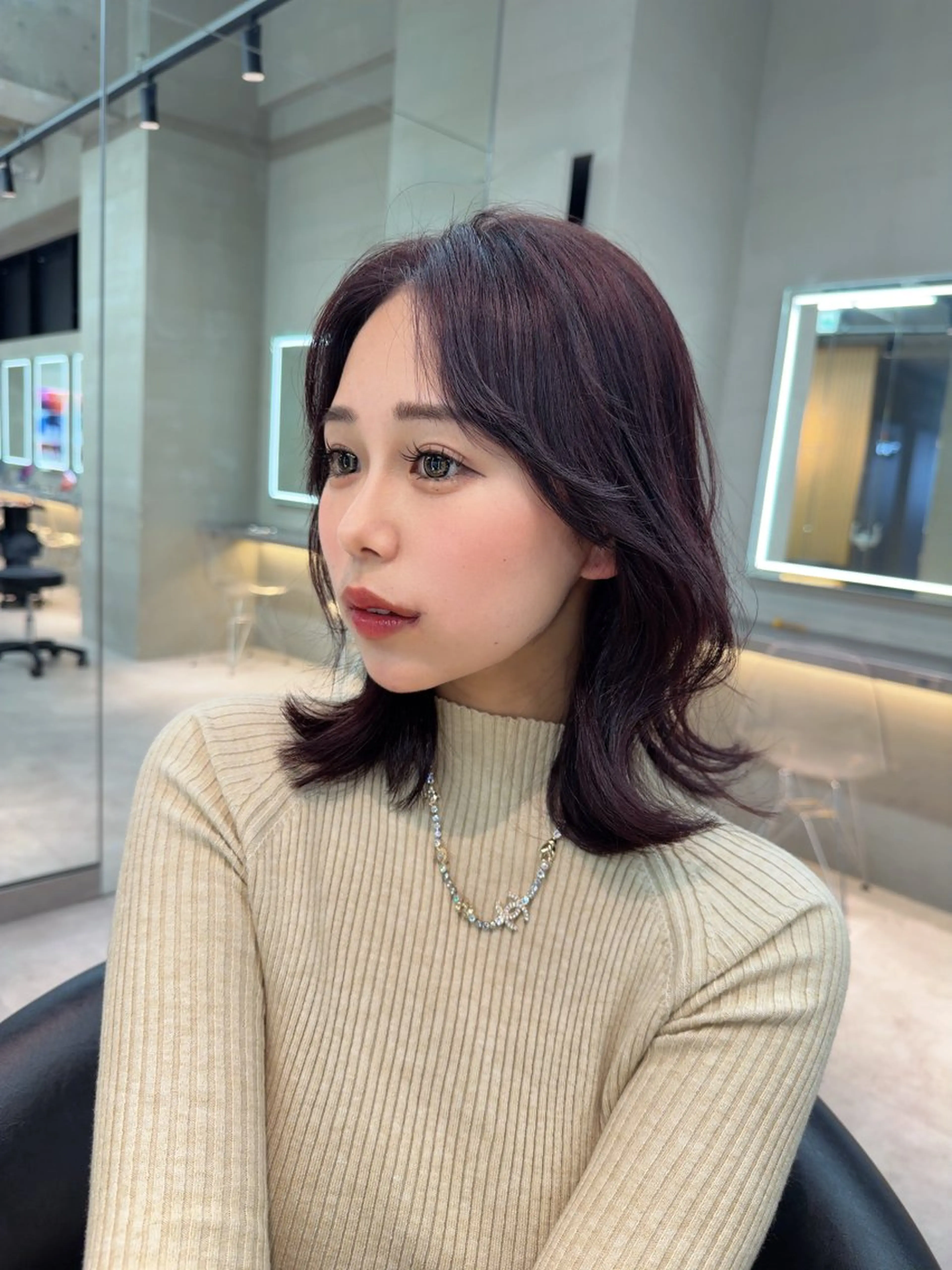 ミディアム 韓国ヘア/レイヤー Londエレンのヘアスタイル