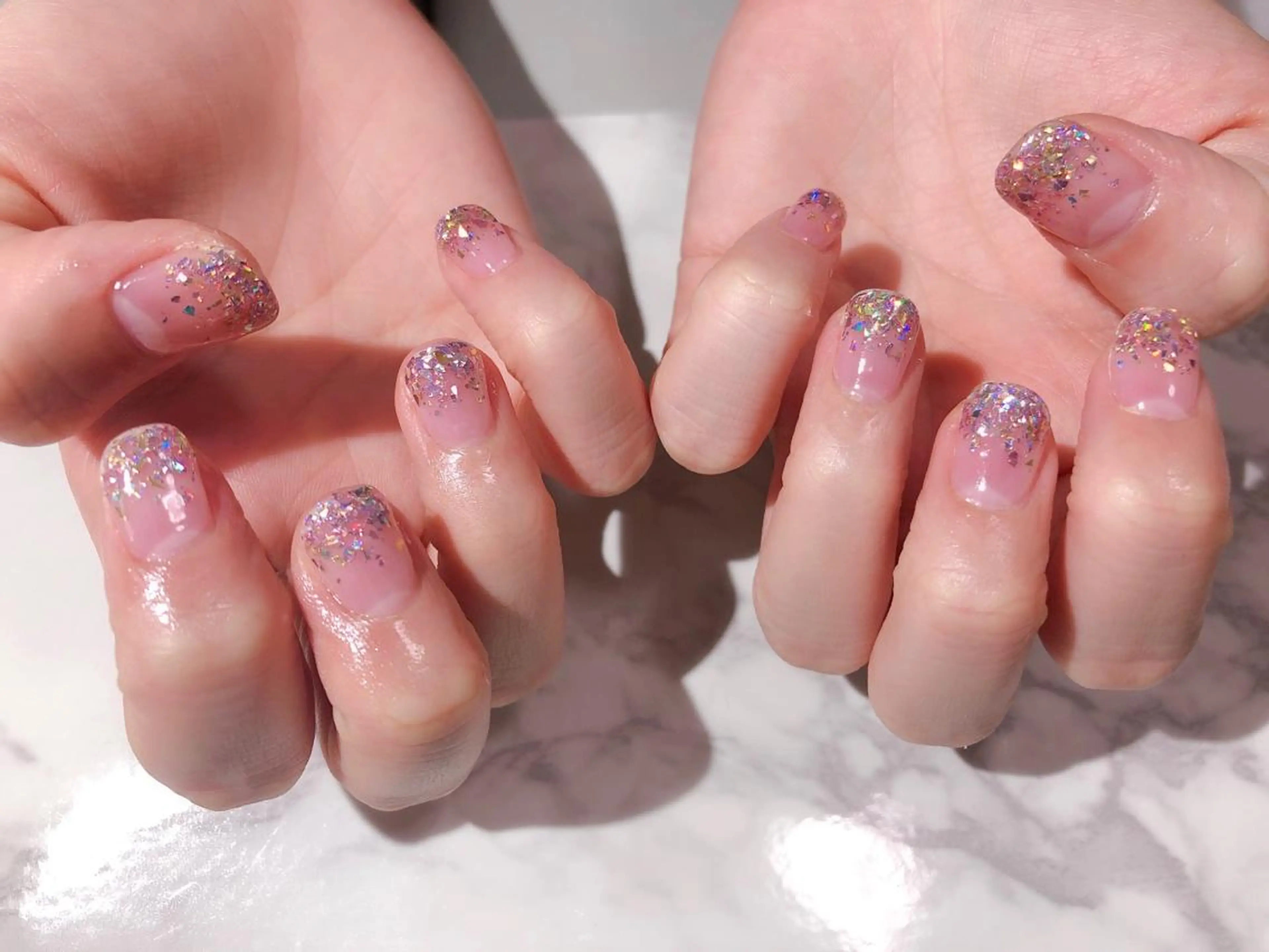 ラメグラデーション(クリアベース)の写真