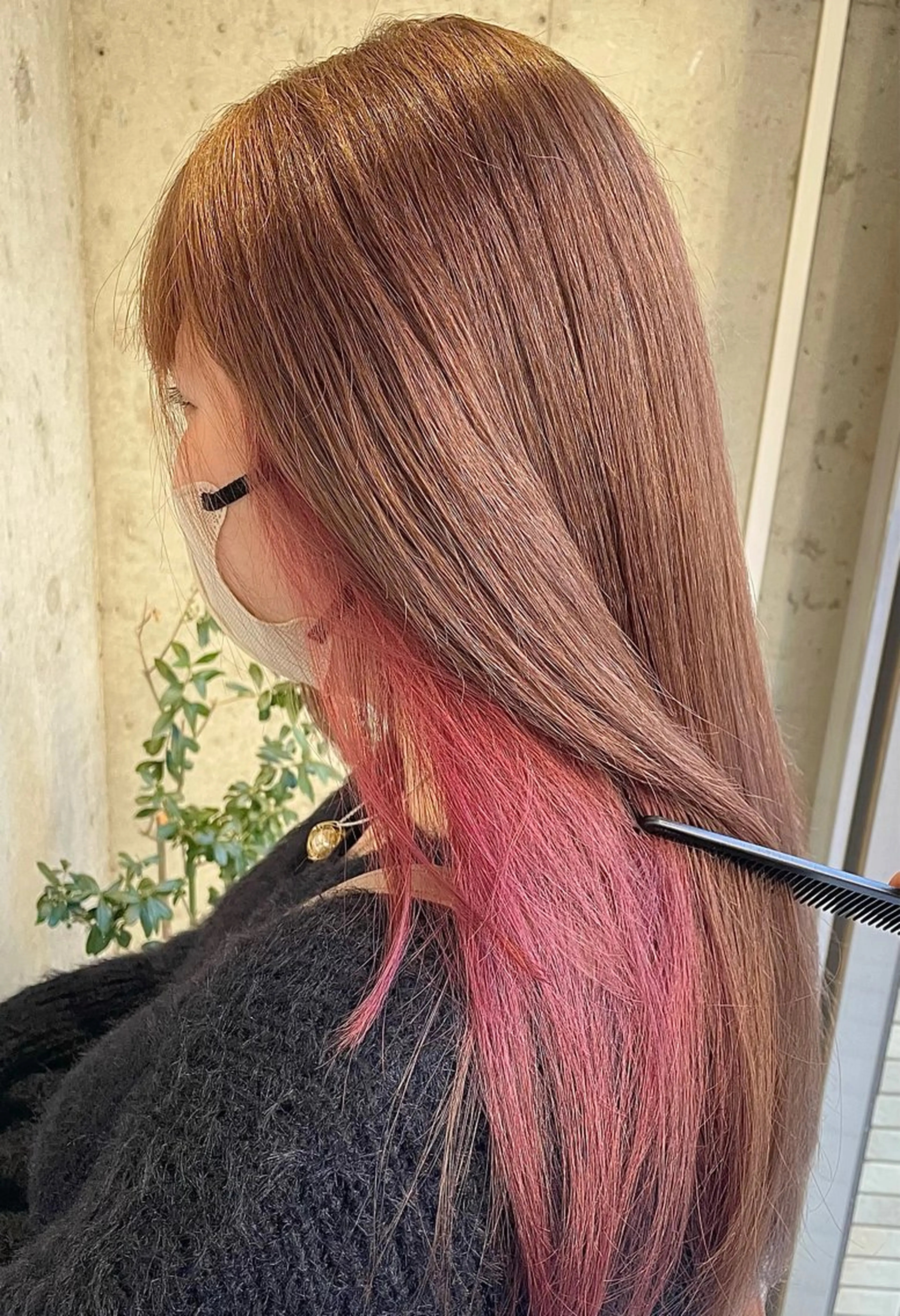 ロング カラー ベージュカラー ブリーチ ダブルカラー イヤリングカラー インナーカラー ヘアカラー 🌊インナーカラー 🐬櫻井海星のヘアスタイル