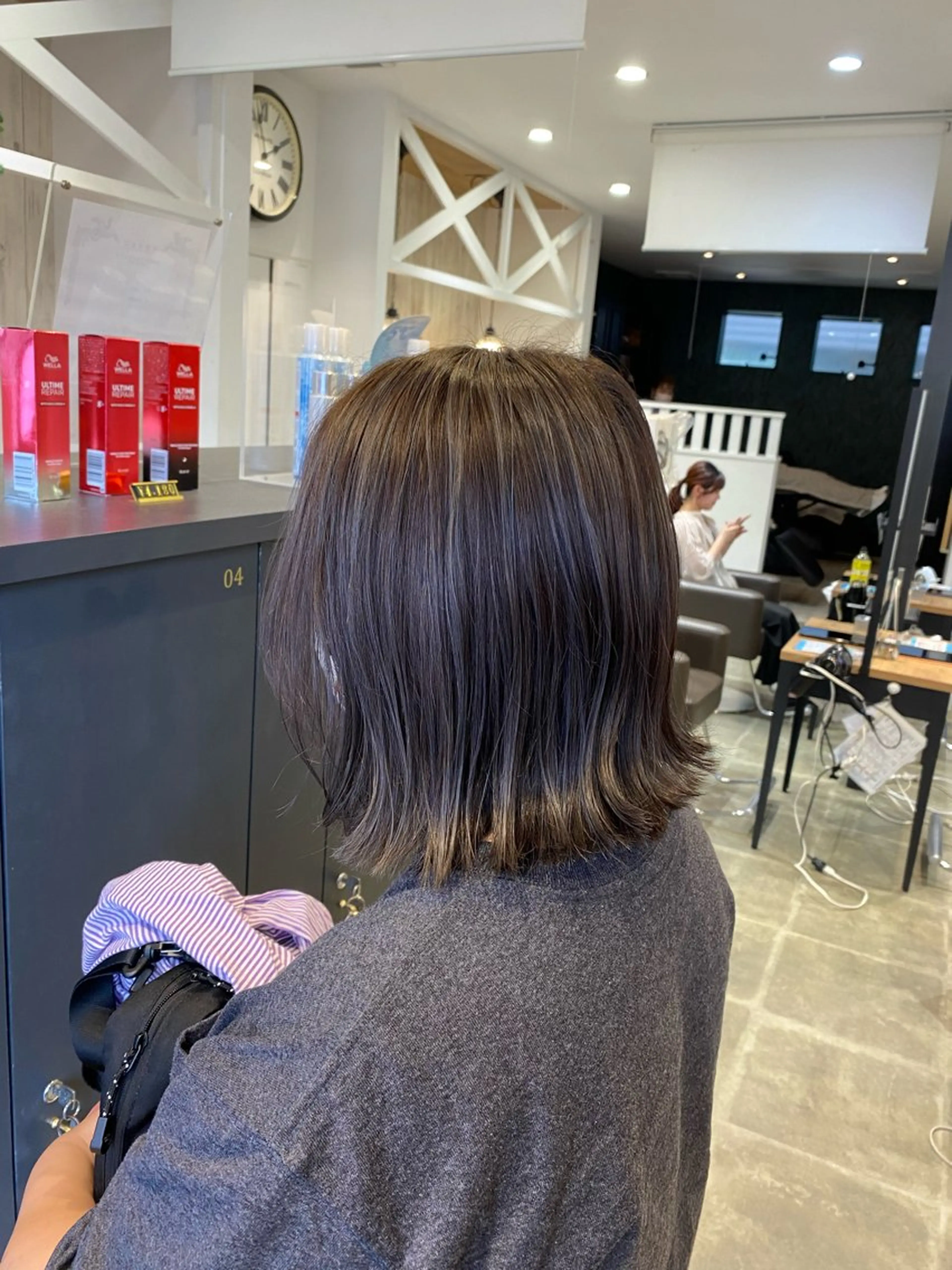 ミディアム カラー ハイライトカラー ハイライト ヘアカラー 柴田 枝利子のヘアスタイル