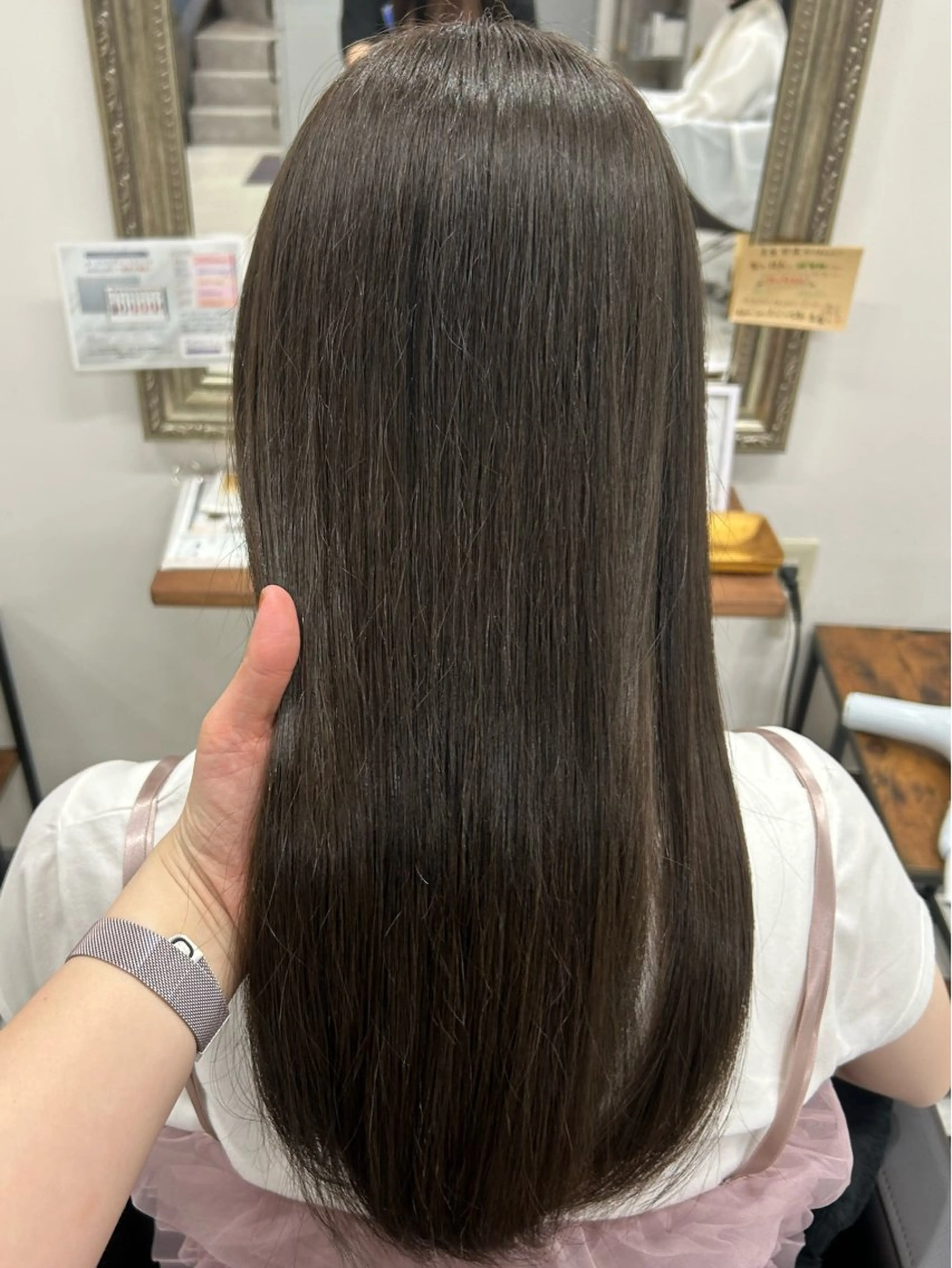 ロング ヘアカラー hana _のヘアスタイル