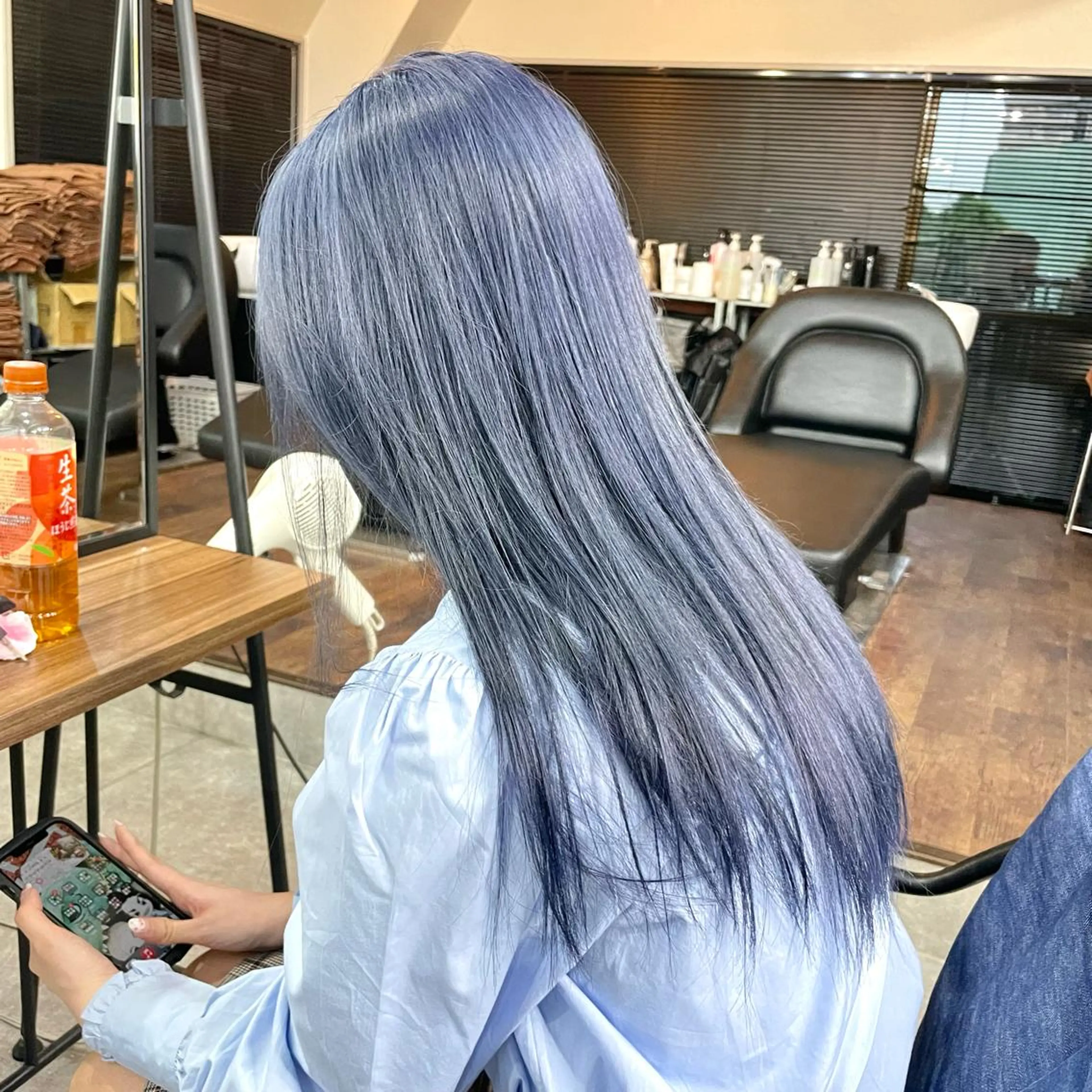 ミディアム カラー パーマ ヘアアレンジ メンズ キッズ ネイル マツエク・マツパ アイブロウ メンズバレイヤージュ メンズブリーチ メンズハイライト メンズインナーカラー メンズ韓国風 切りっぱなしヘアボブ ミディアムヘアRYOのヘアスタイル