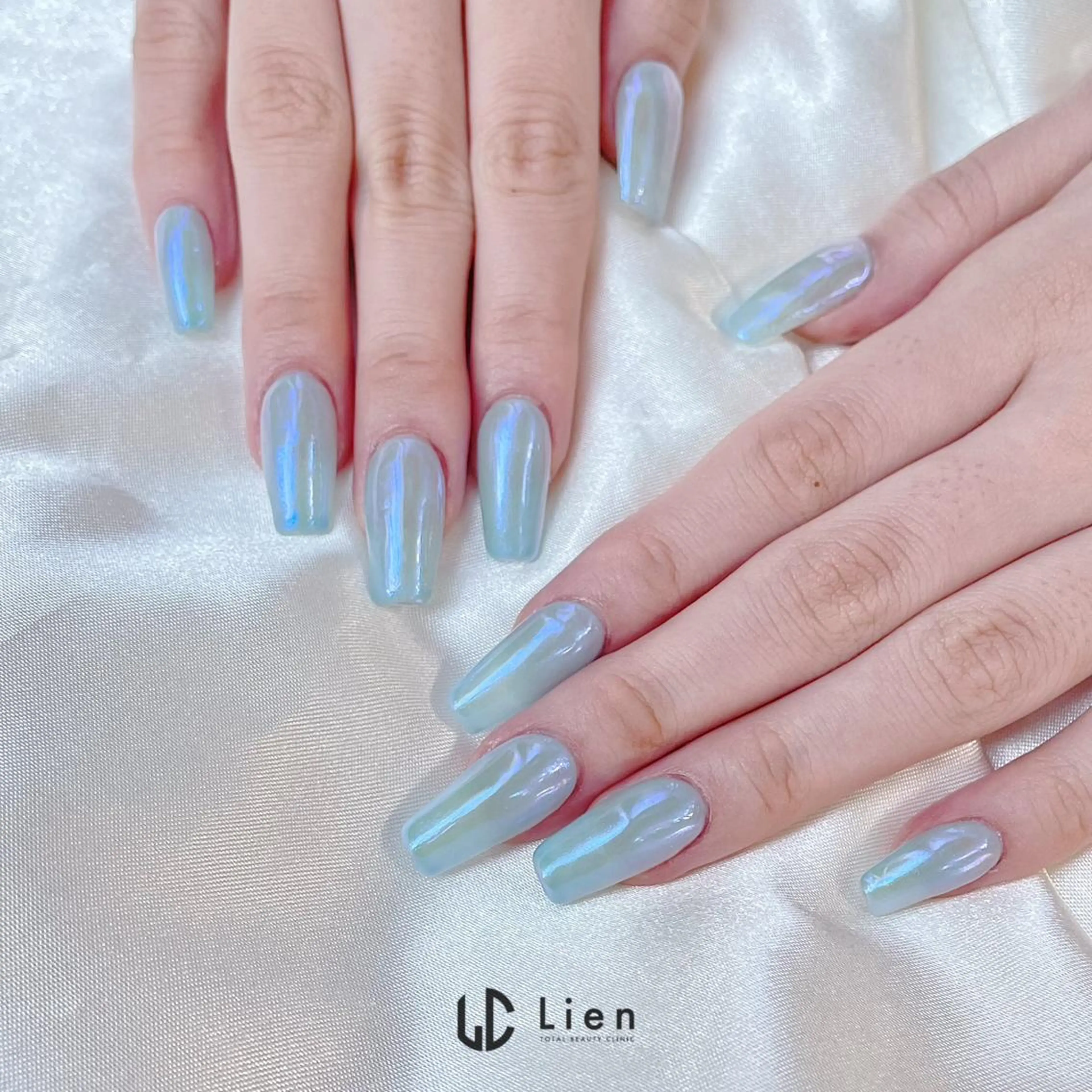 ネイル オーロラネイル 山田 真里のネイルデザイン