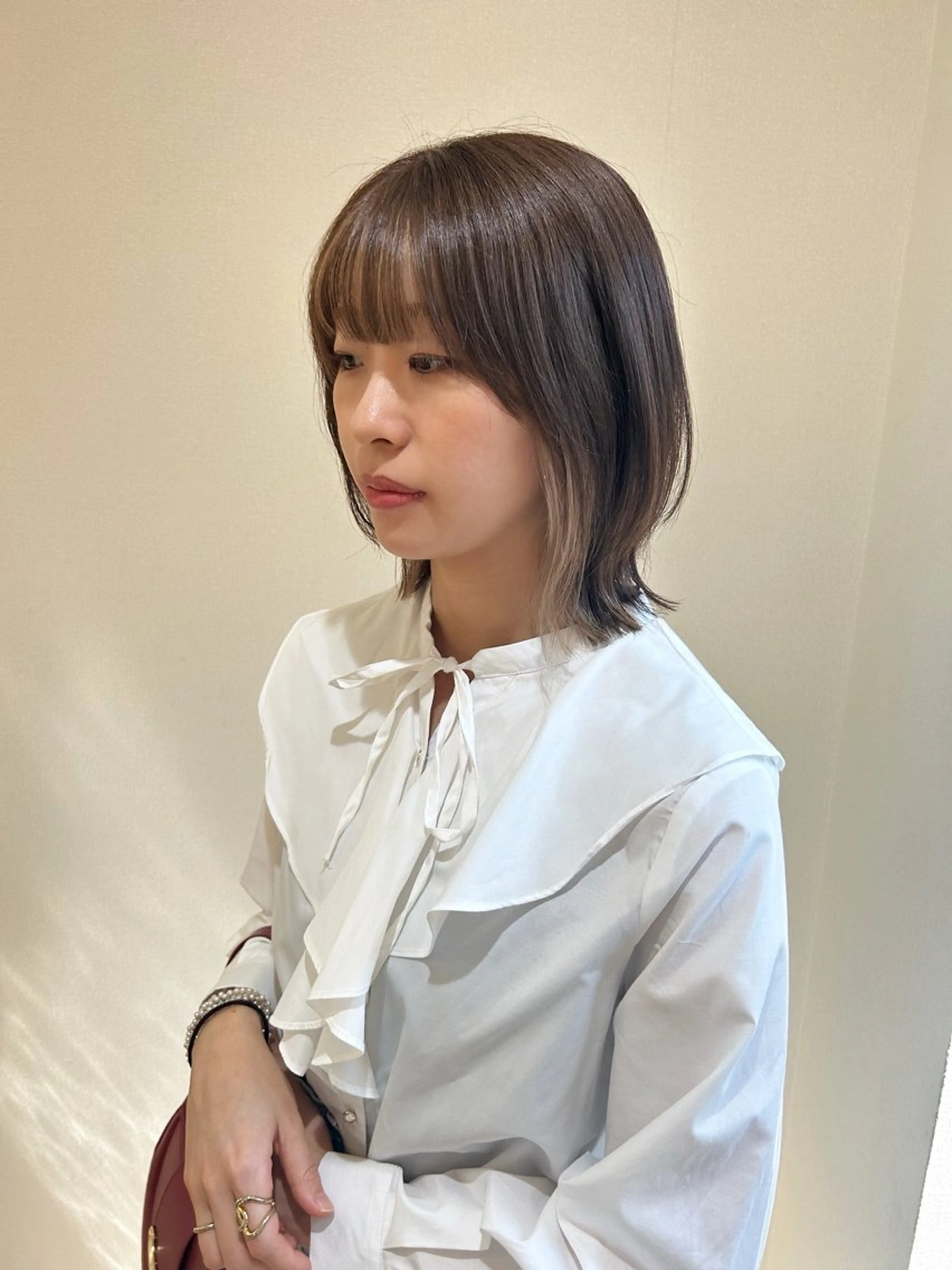 ショート カラー ブリーチ グレージュ インナーカラー オレンジ merc.🌿💚 八幡真衣のヘアスタイル