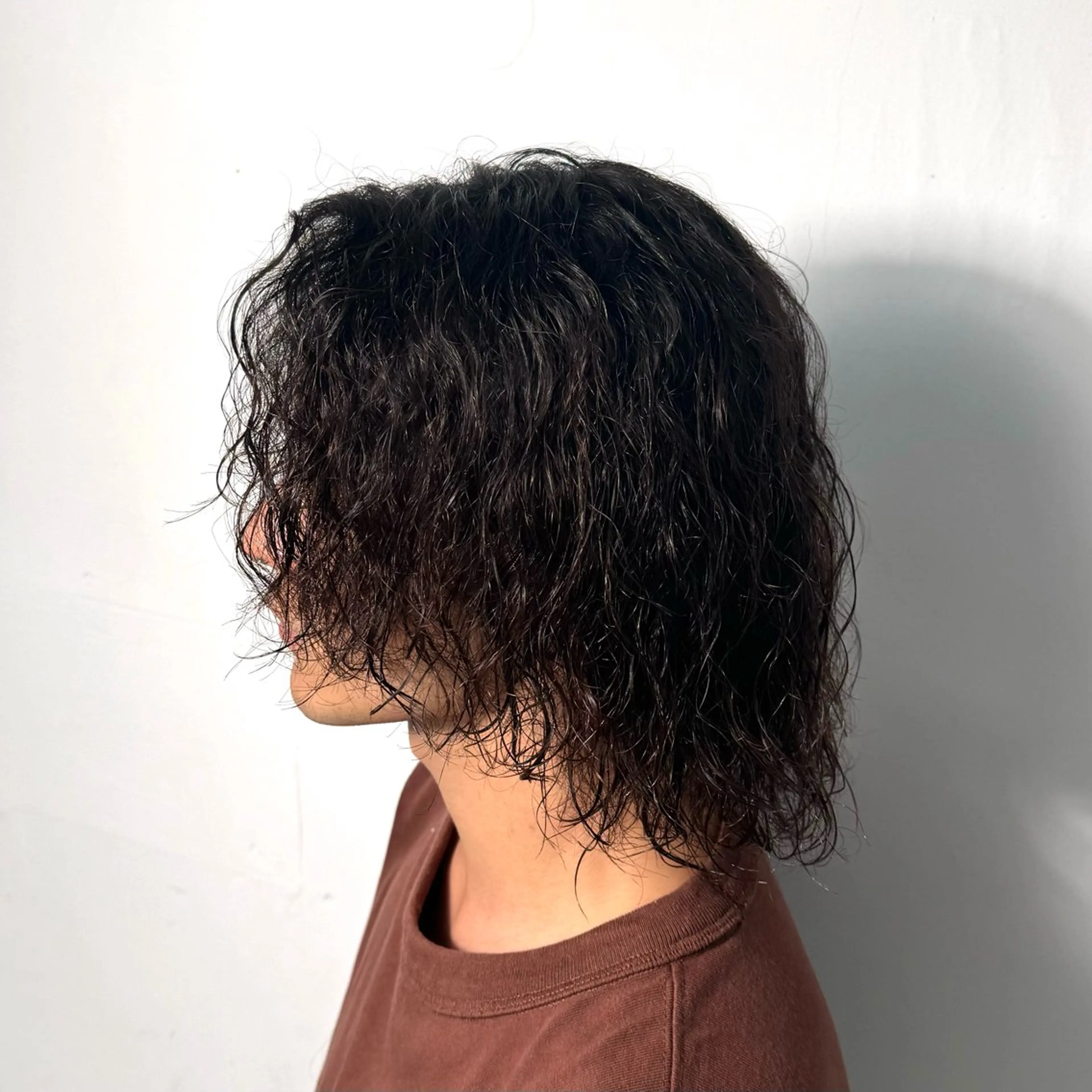 ミディアム パーマ メンズ ミディアムパーマ メンズパーマ ヘアカラー 柏メンズカットパーマ NO.1タイチのヘアスタイル