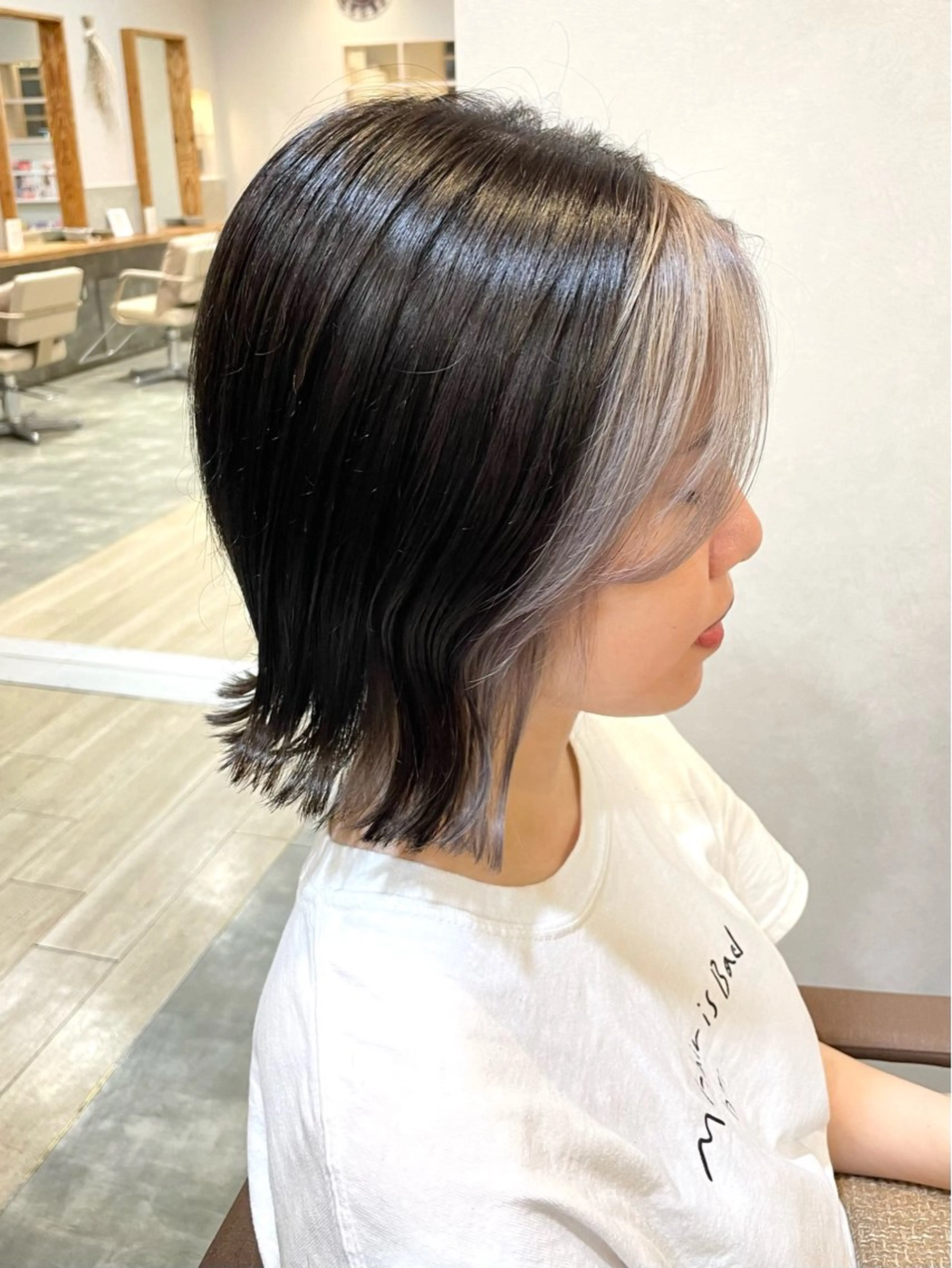 ショート カラー インナーカラー シルバー ボブ 髪質改善/レイヤー /ボブ/中村莞太朗のヘアスタイル