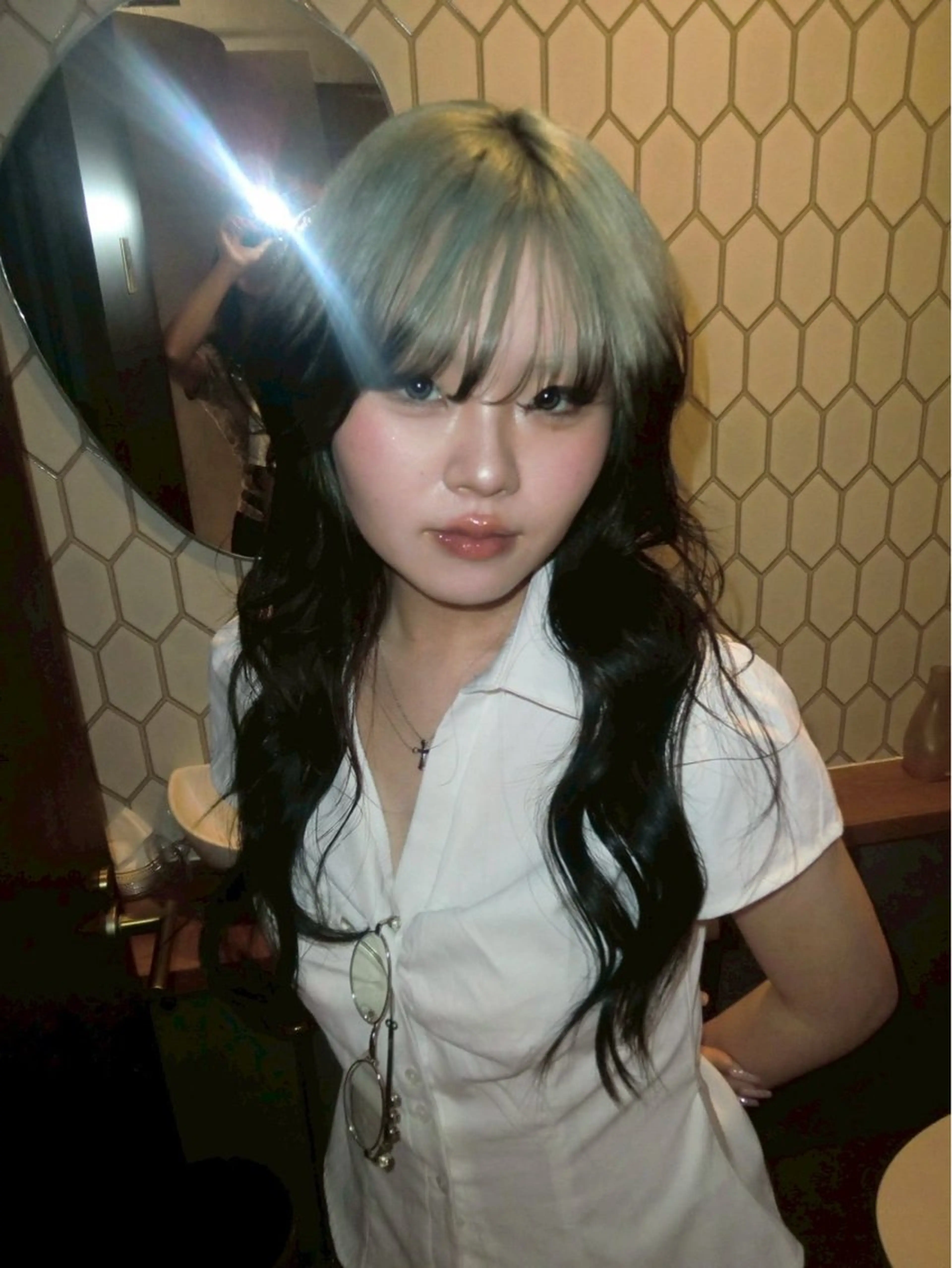 カラー Elilume MIYUのヘアスタイル