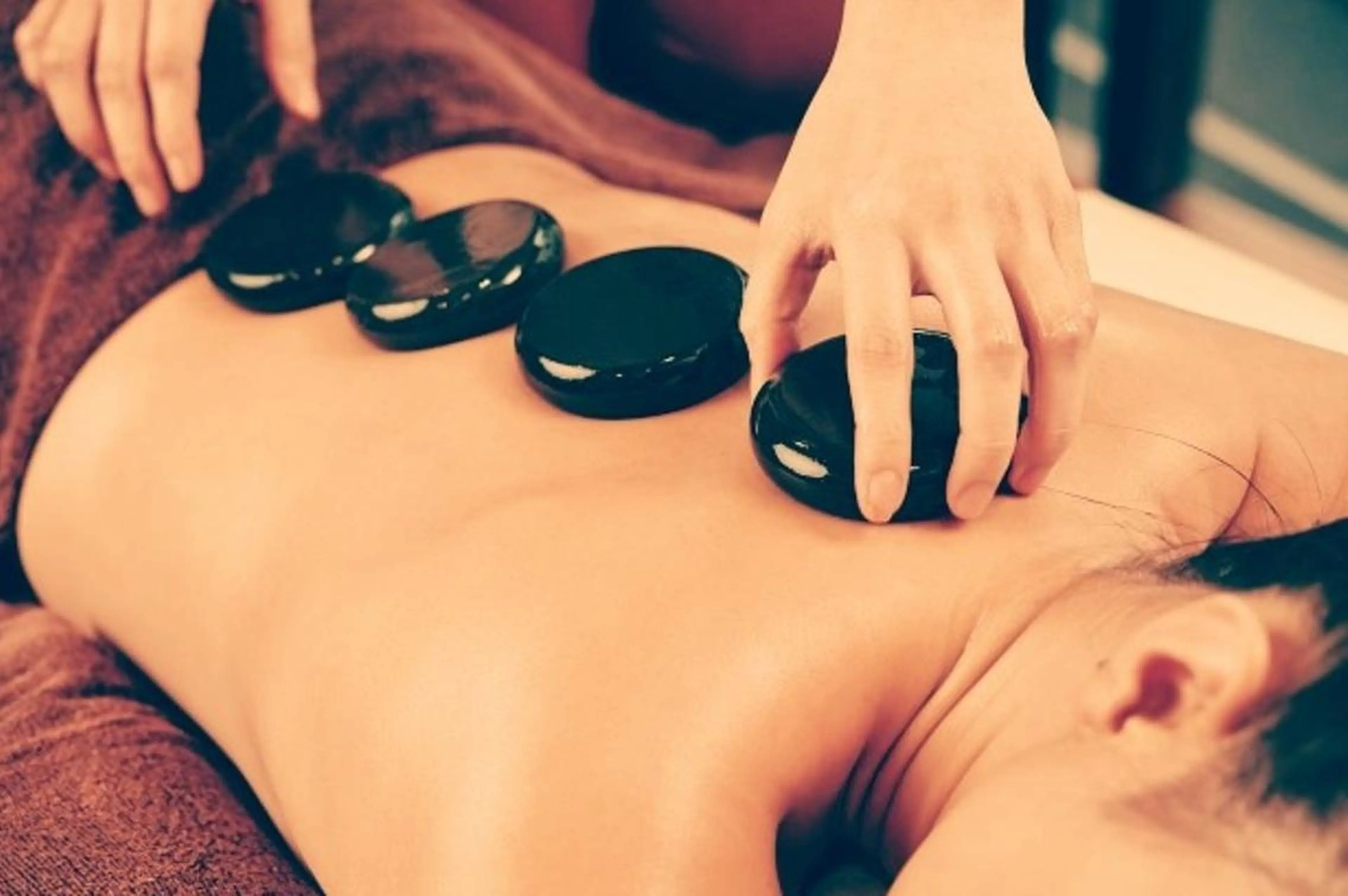 ☆人気☆ホットストーンセラピー90分の写真