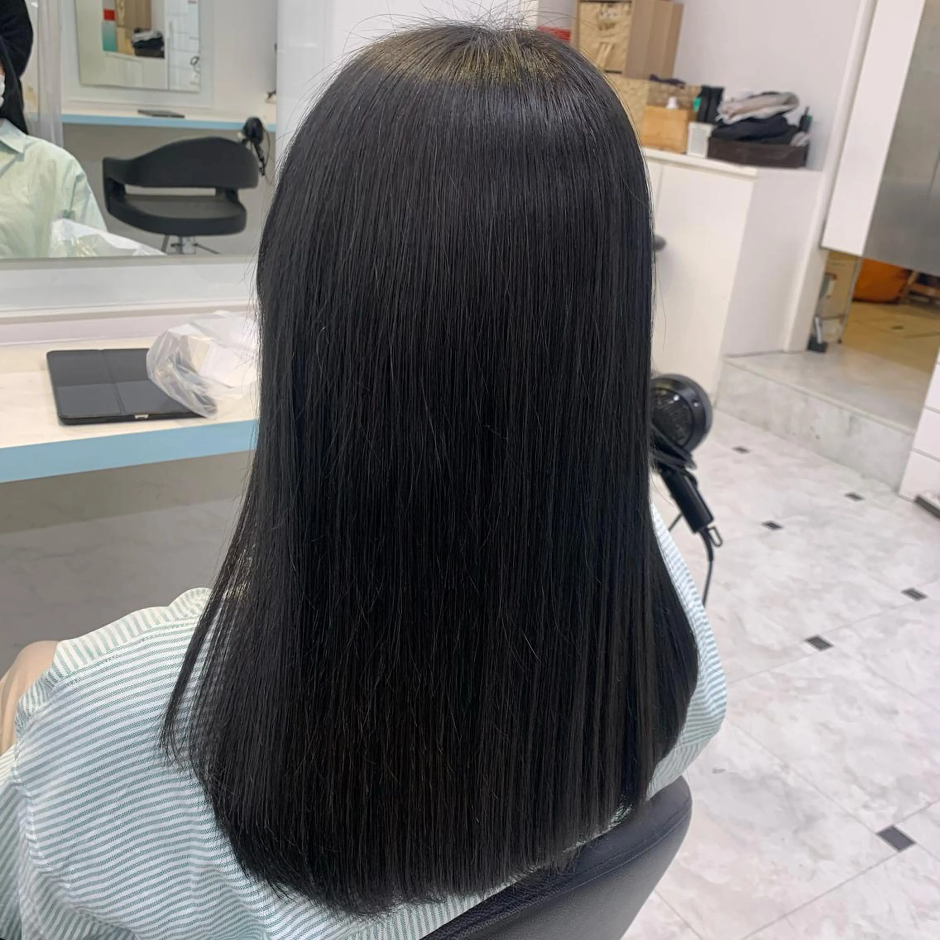 ロング カラー カット ヘアカラー トリートメント 🤍大人っぽ韓国暗髪 🤍Asuka🤍のヘアスタイル