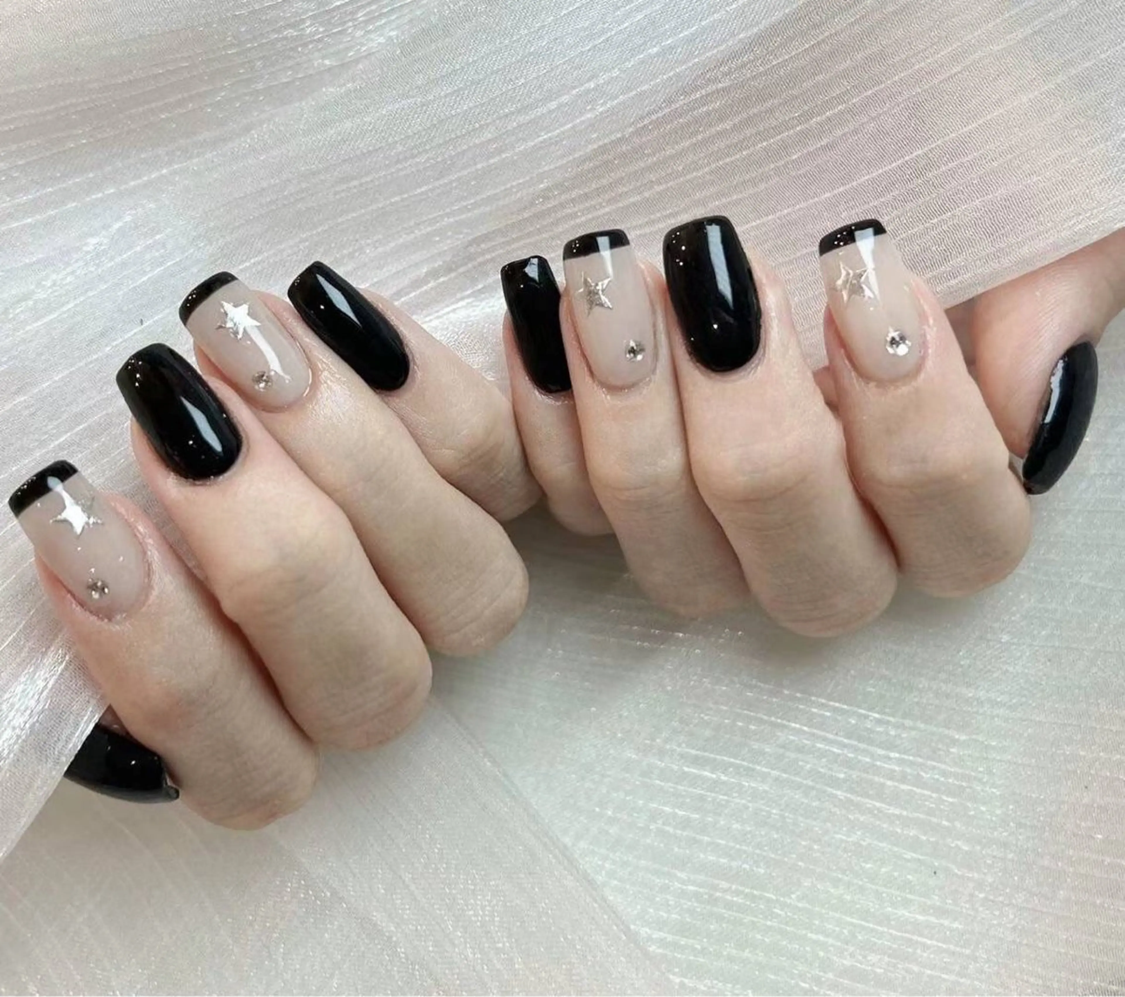 ネイル アートネイル フラワーネイル フットネイル ジェルネイル マグネットネイル Babarla　Nail　Salon所属・babarla Nailのネイルデザイン