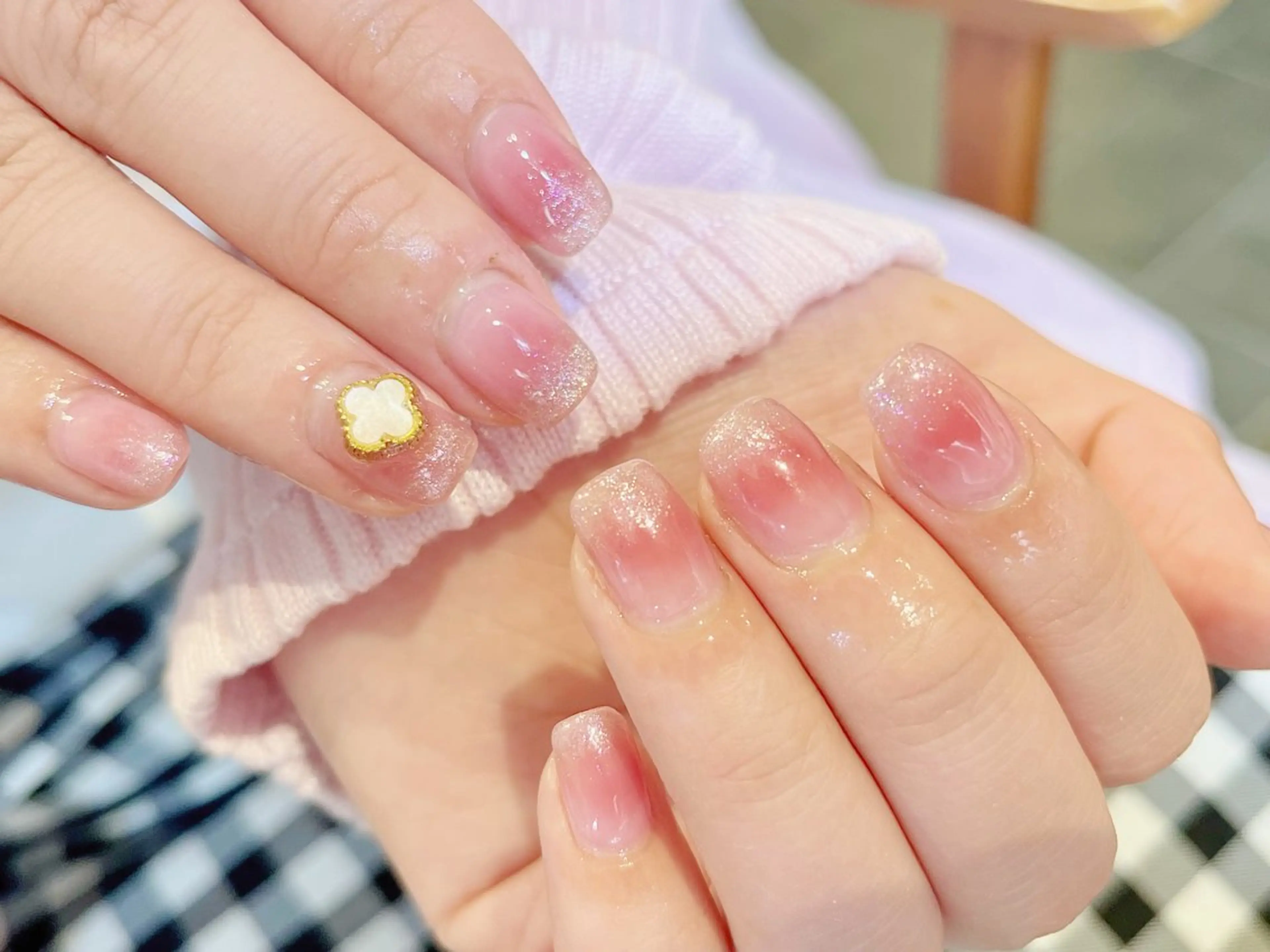 ネイル チークネイル キラキラネイル Nagashima sanaのネイルデザイン