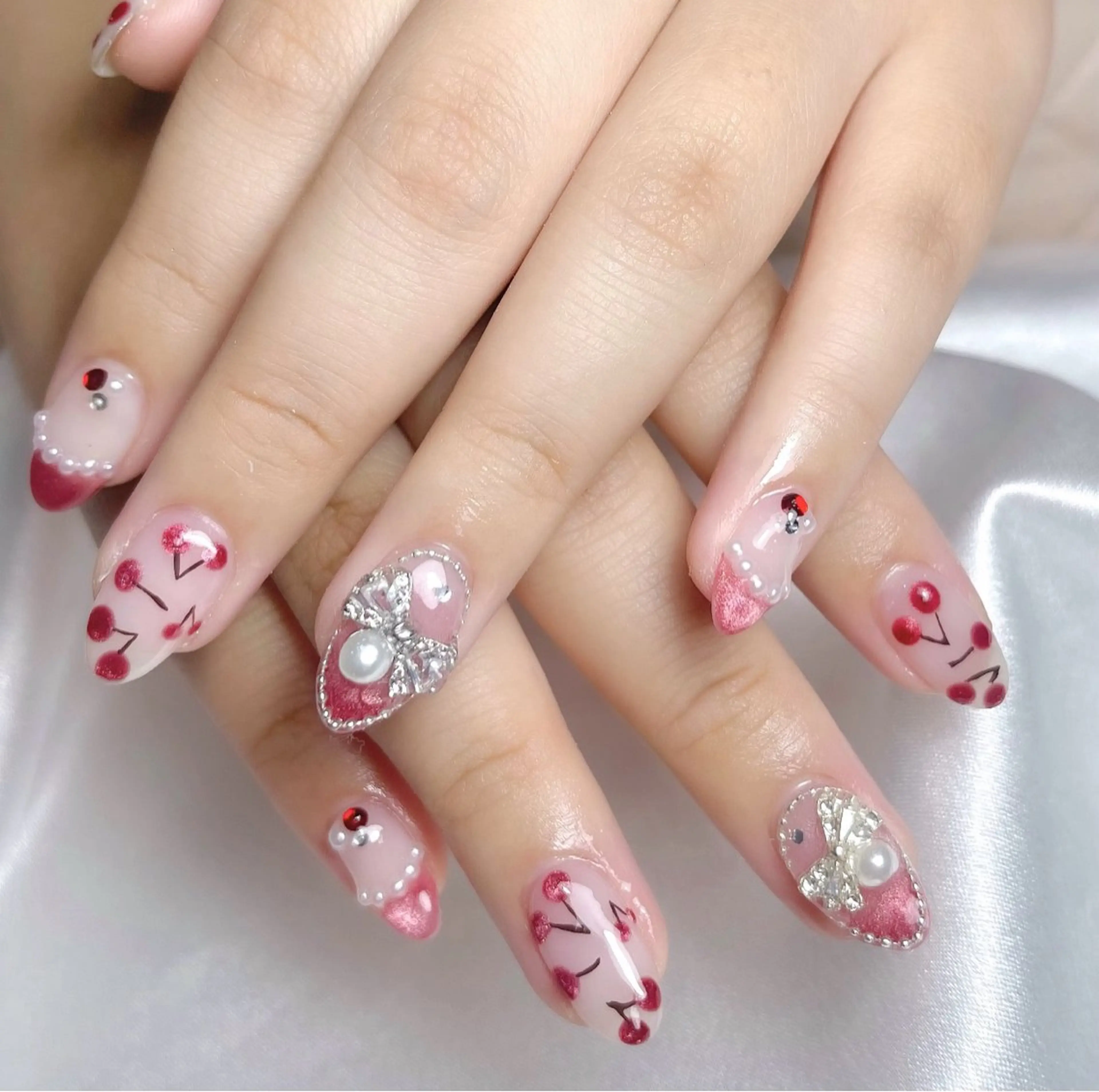 ネイル 長さ出し フレンチネイル 韓国ネイル レース マグネットネイル ハンドネイル yuna ユナのネイルデザイン