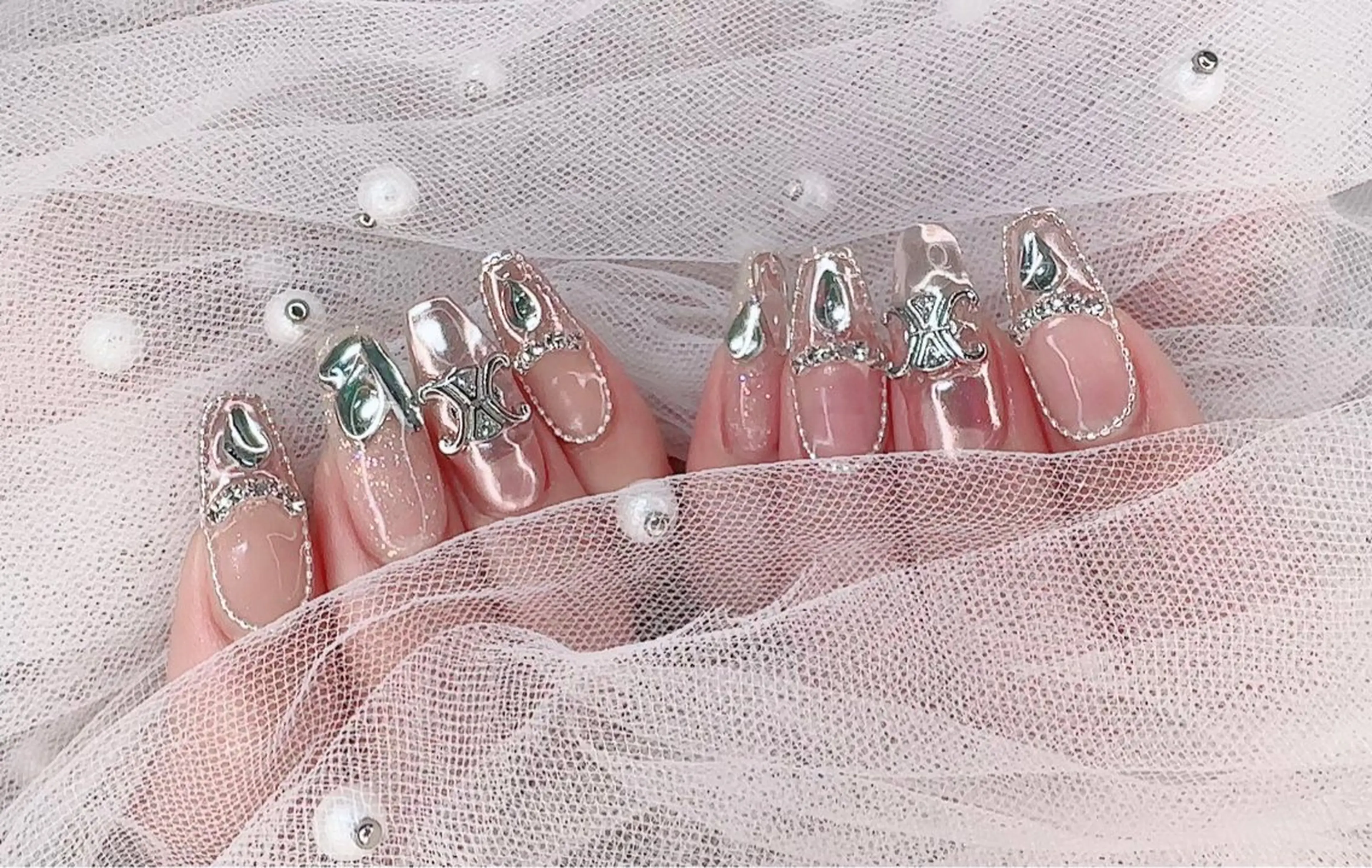 ネイル R salonのネイルデザイン