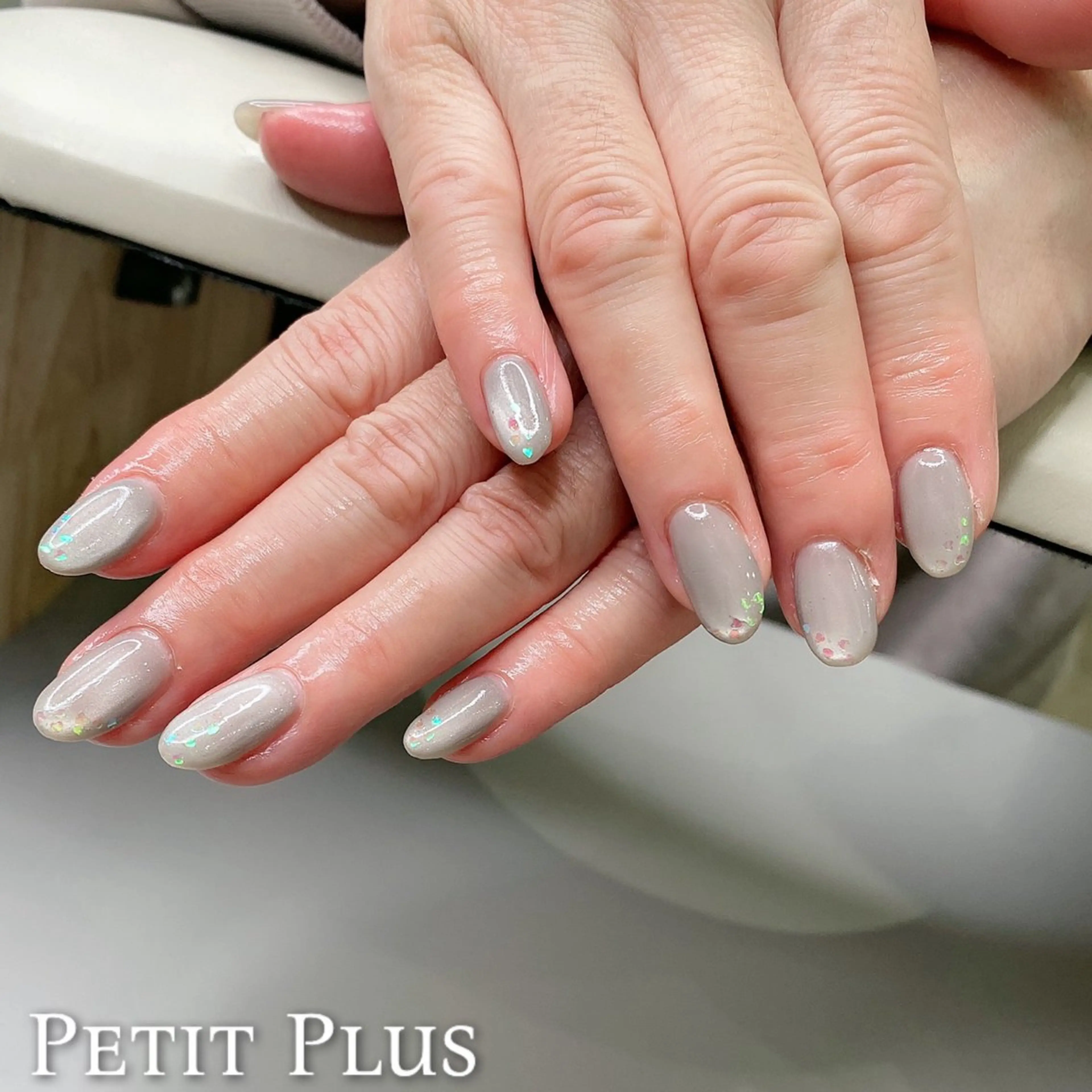 ネイル オーロラネイル マグネットネイル ハンドネイル Petit Plus YUUKAのネイルデザイン