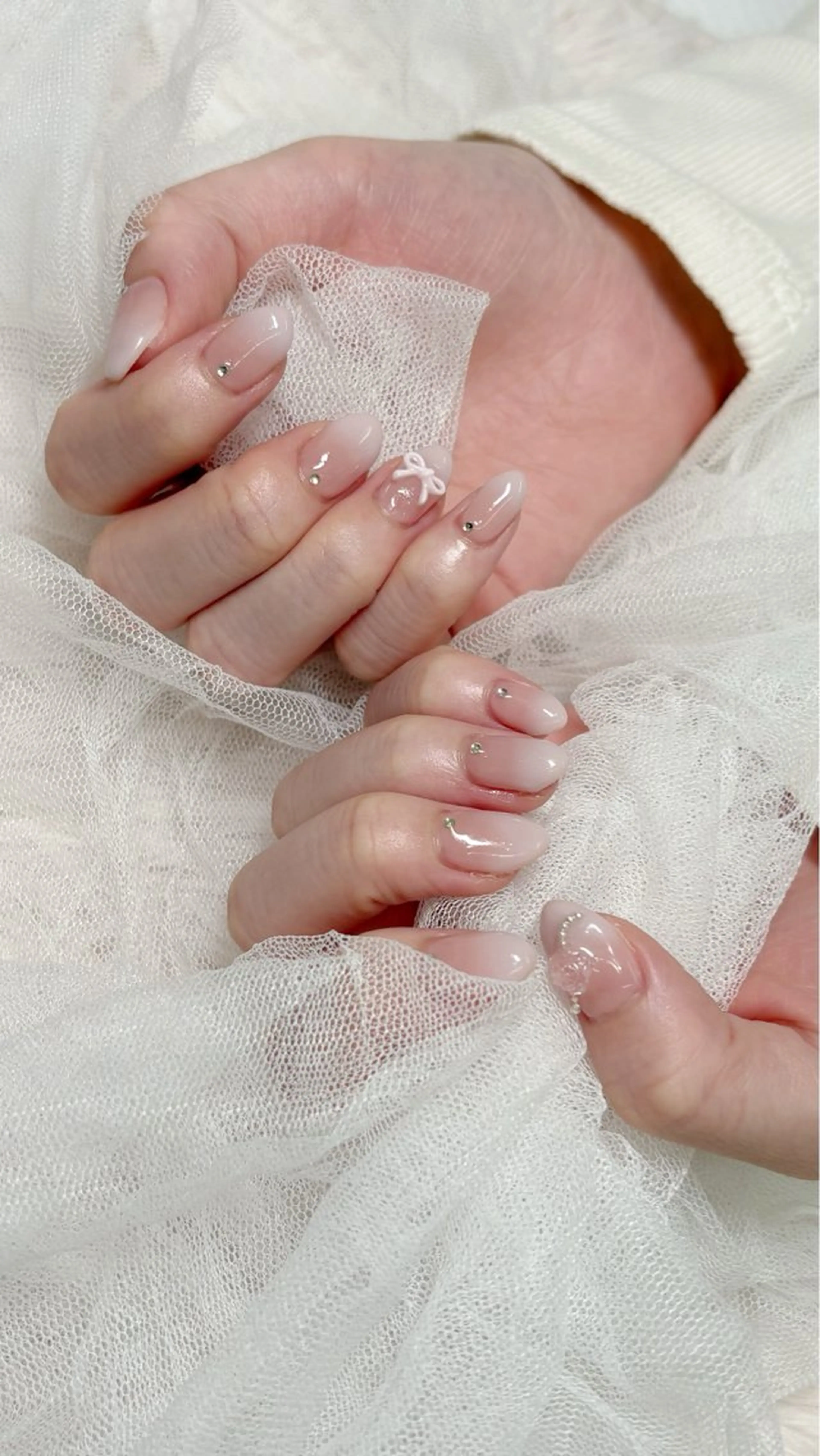 ネイル ワンカラーネイル ハンドネイル 高本 杏美のネイルデザイン