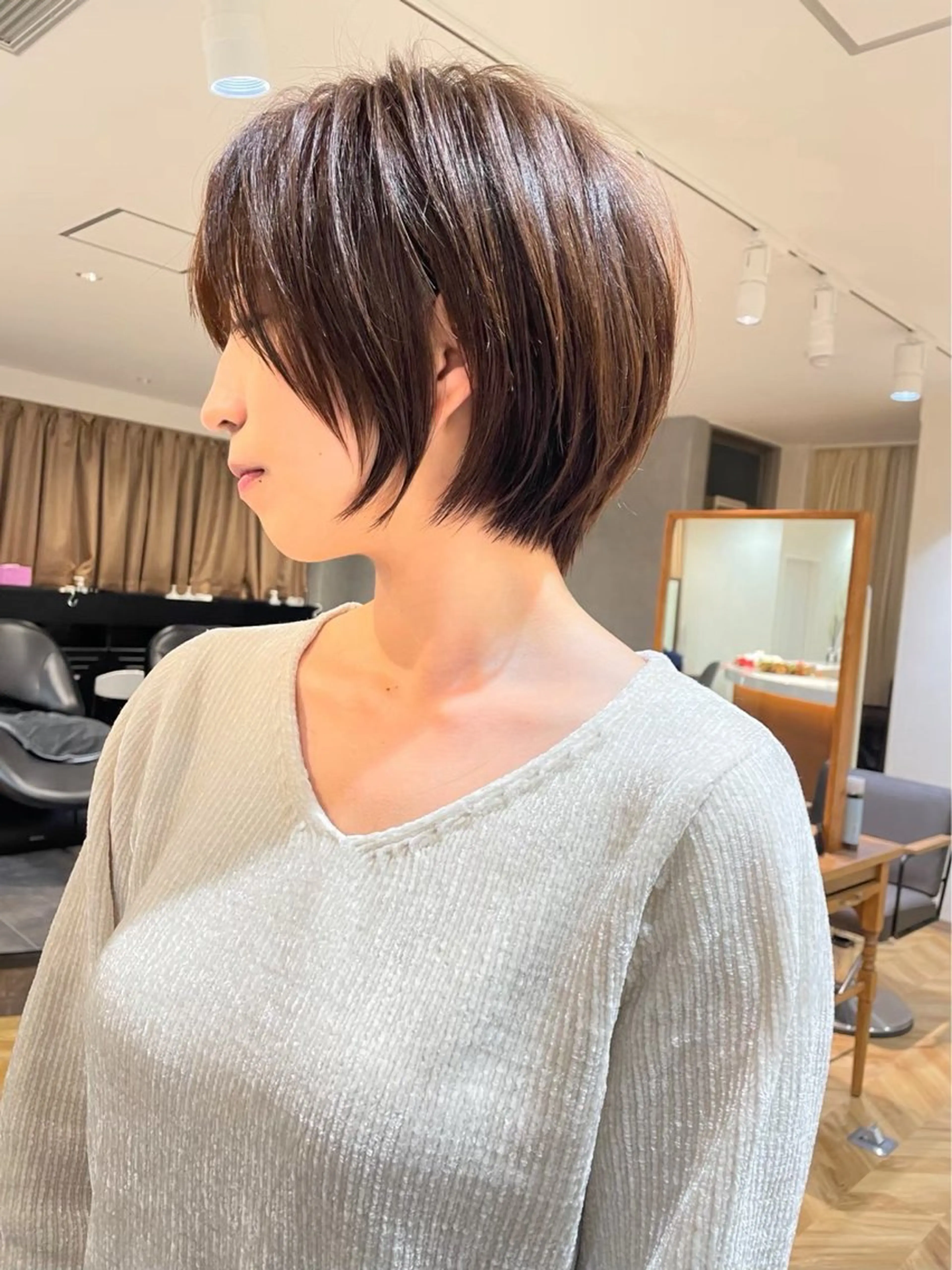 ショート くびれヘア 顔周りカット ハッシュカット 髪質改善 韓国風ヘア カット ヘアカラー トリートメント 博多ベージュ 🐻松井傑のヘアスタイル