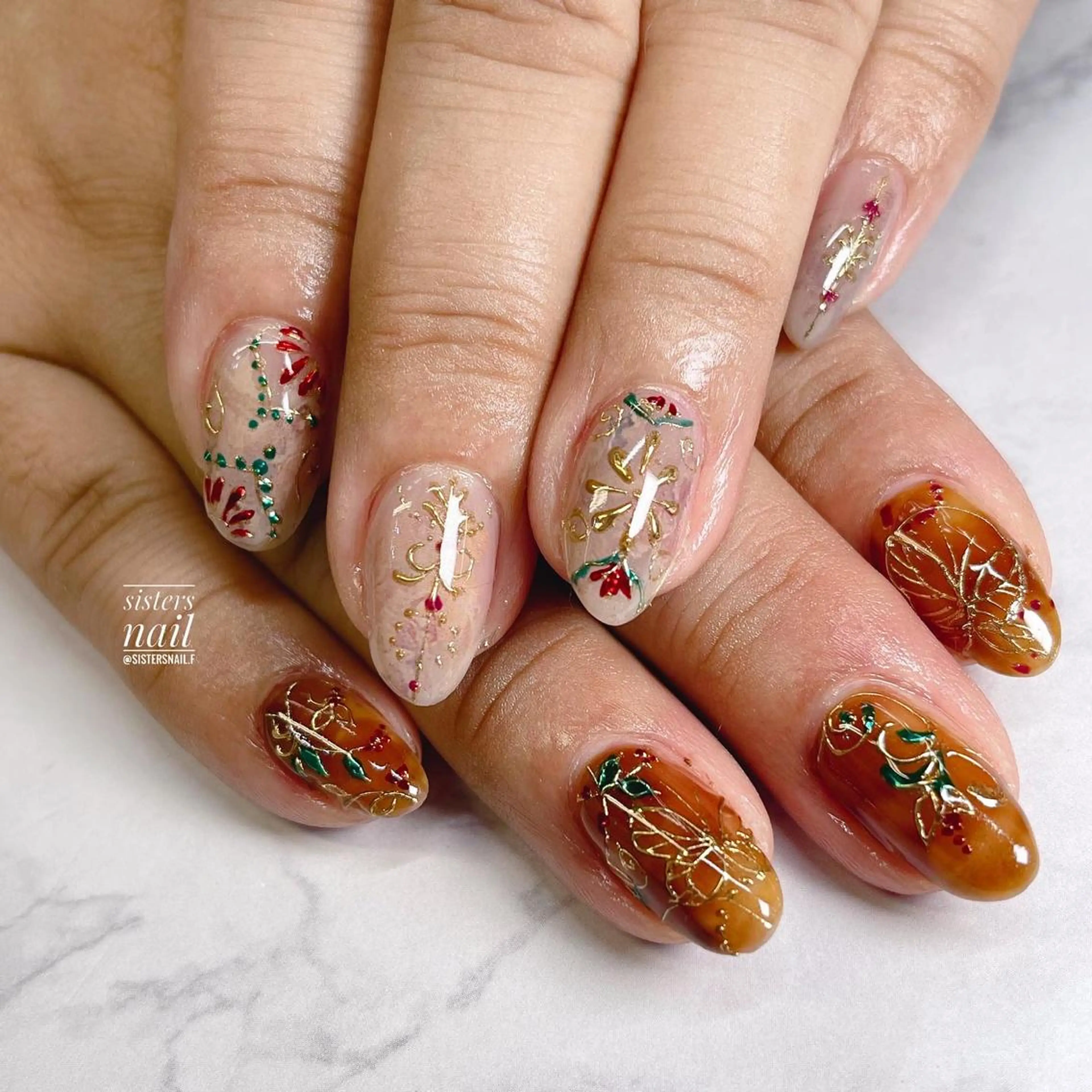 ネイル アートネイル べっ甲ネイル ゴールド ミラーネイル ニュアンスネイル sisters nail.fのネイルデザイン