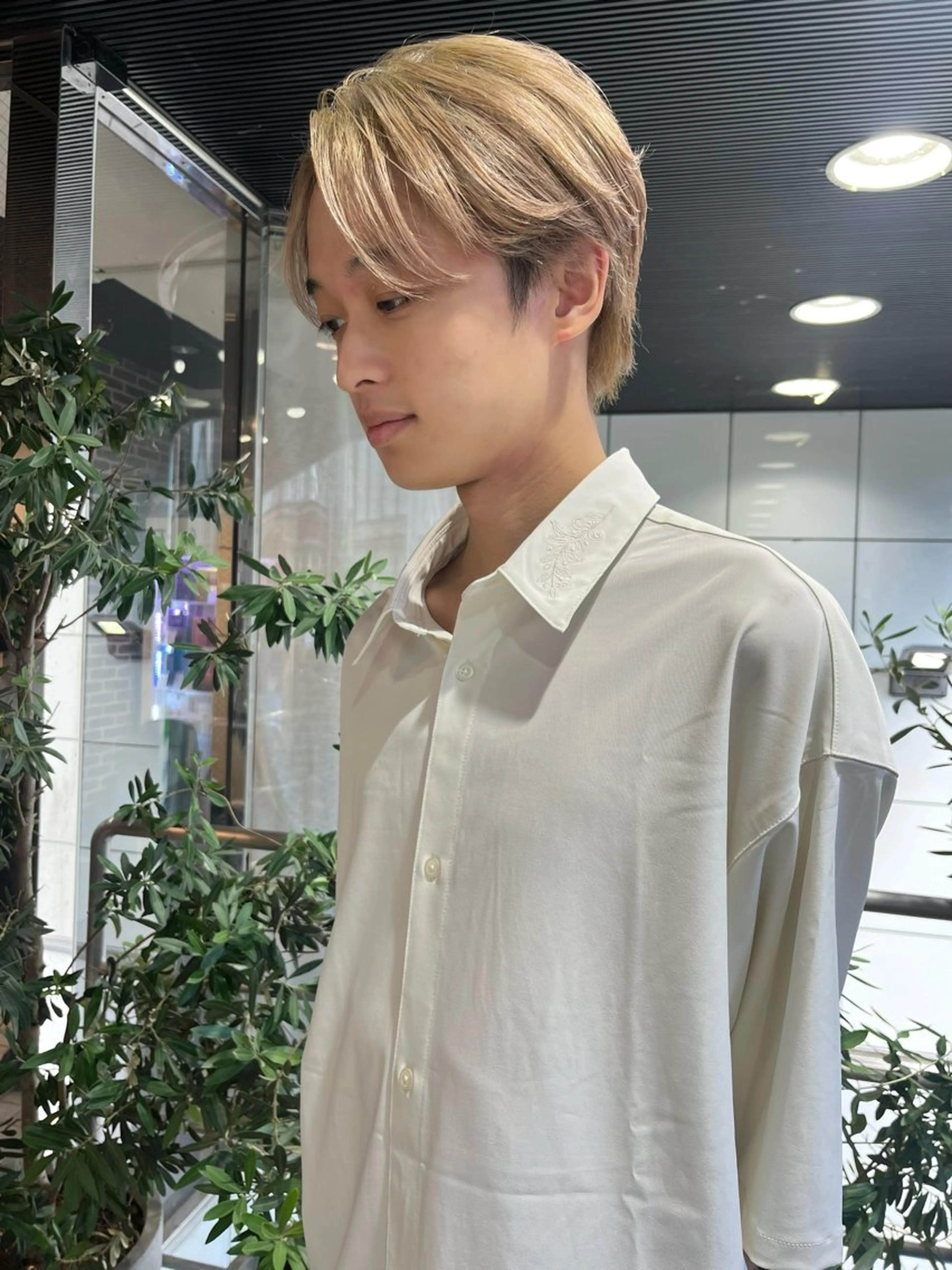 ショート メンズ センターパート ダウンパーマ カルマパーマ マッシュ メンズパーマ designcolo r/似合わせNOKAのヘアスタイル