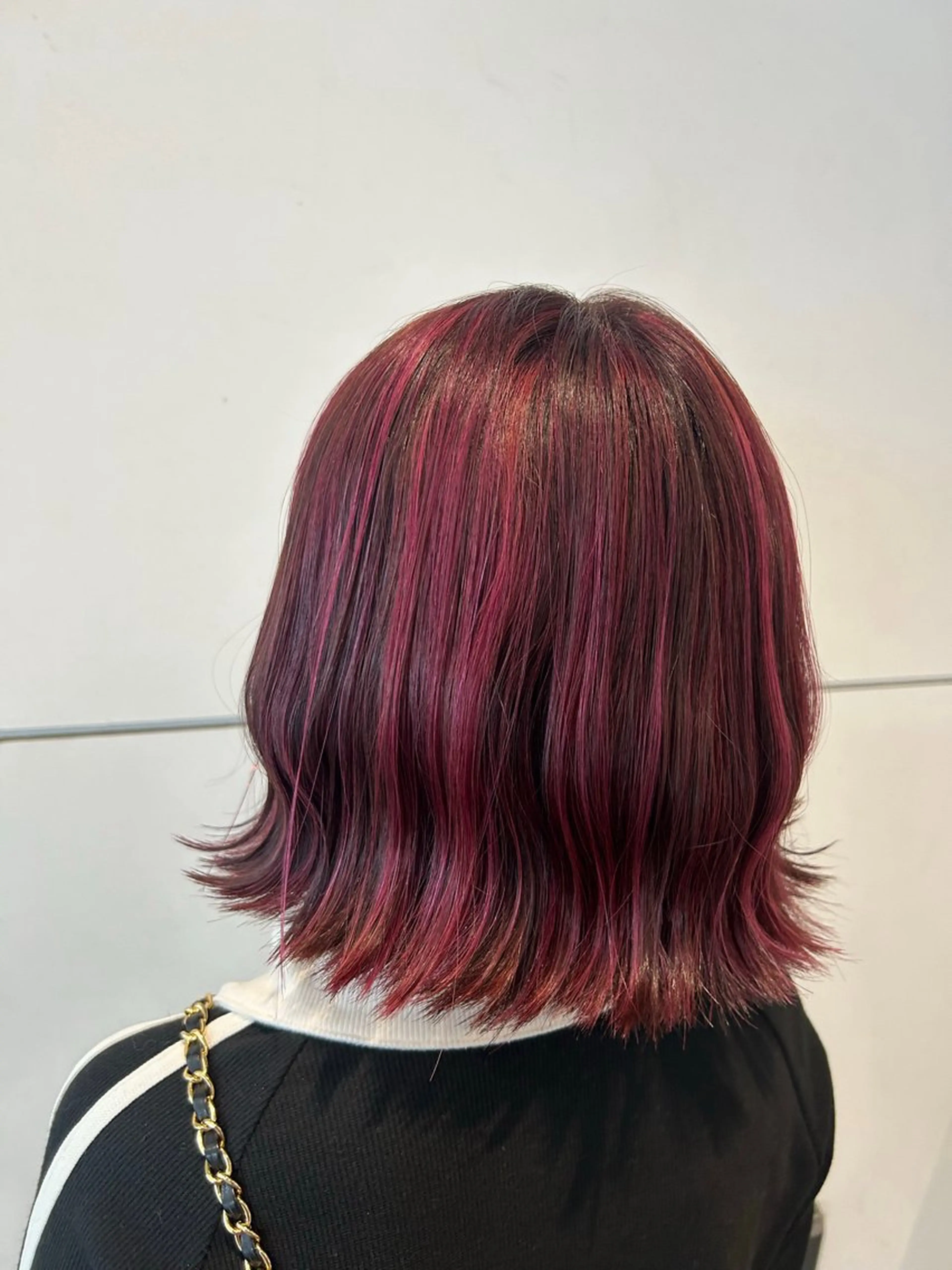 ミディアム カラー デザインカラー ハイライトカラー インナーカラー ピンクカラー ハイライト 髪質改善/縮毛矯正 ツヤ髪🩷さつきのヘアスタイル