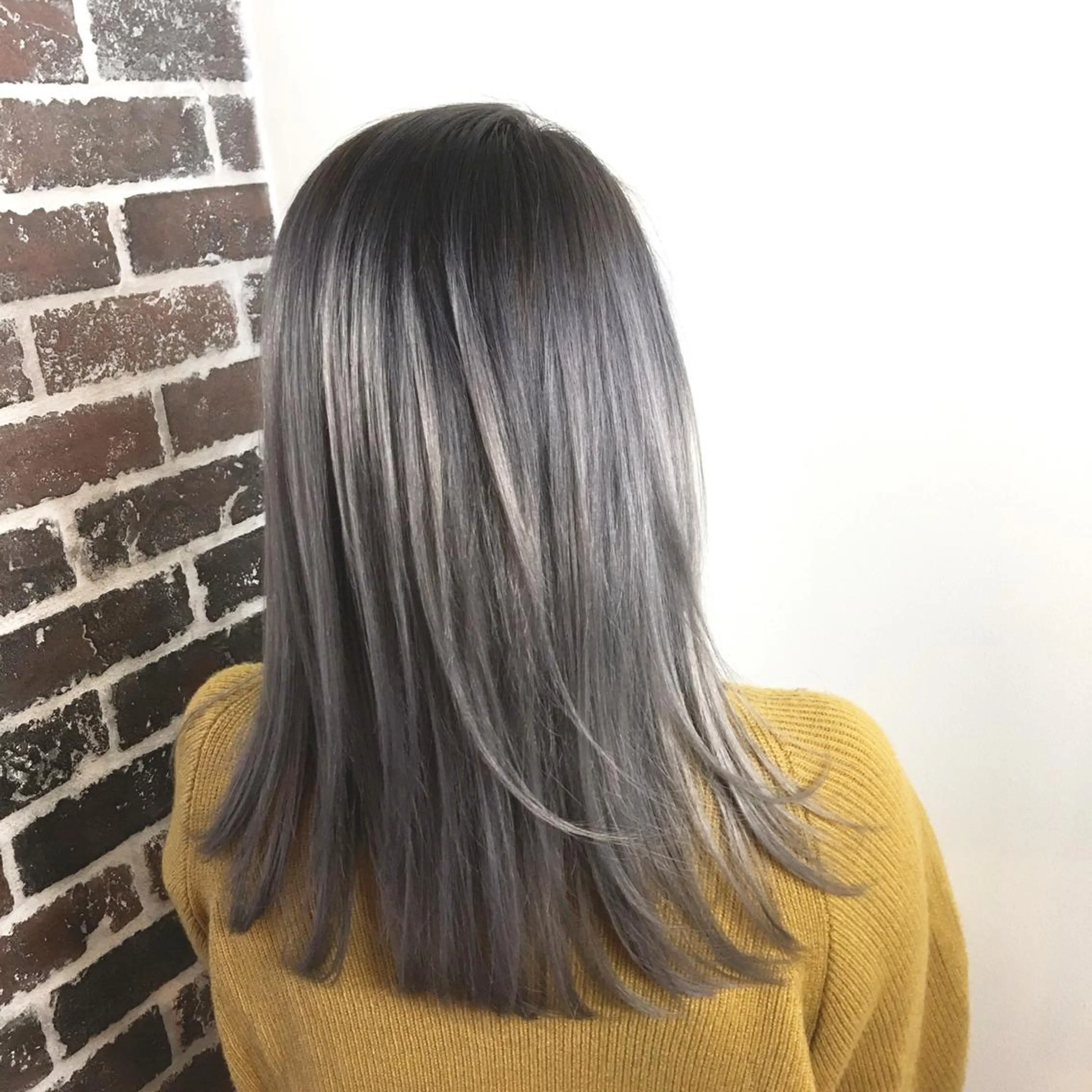 カラー ダブルカラー グレージュ ヘアカラー トリートメント 江藤 星史のヘアスタイル