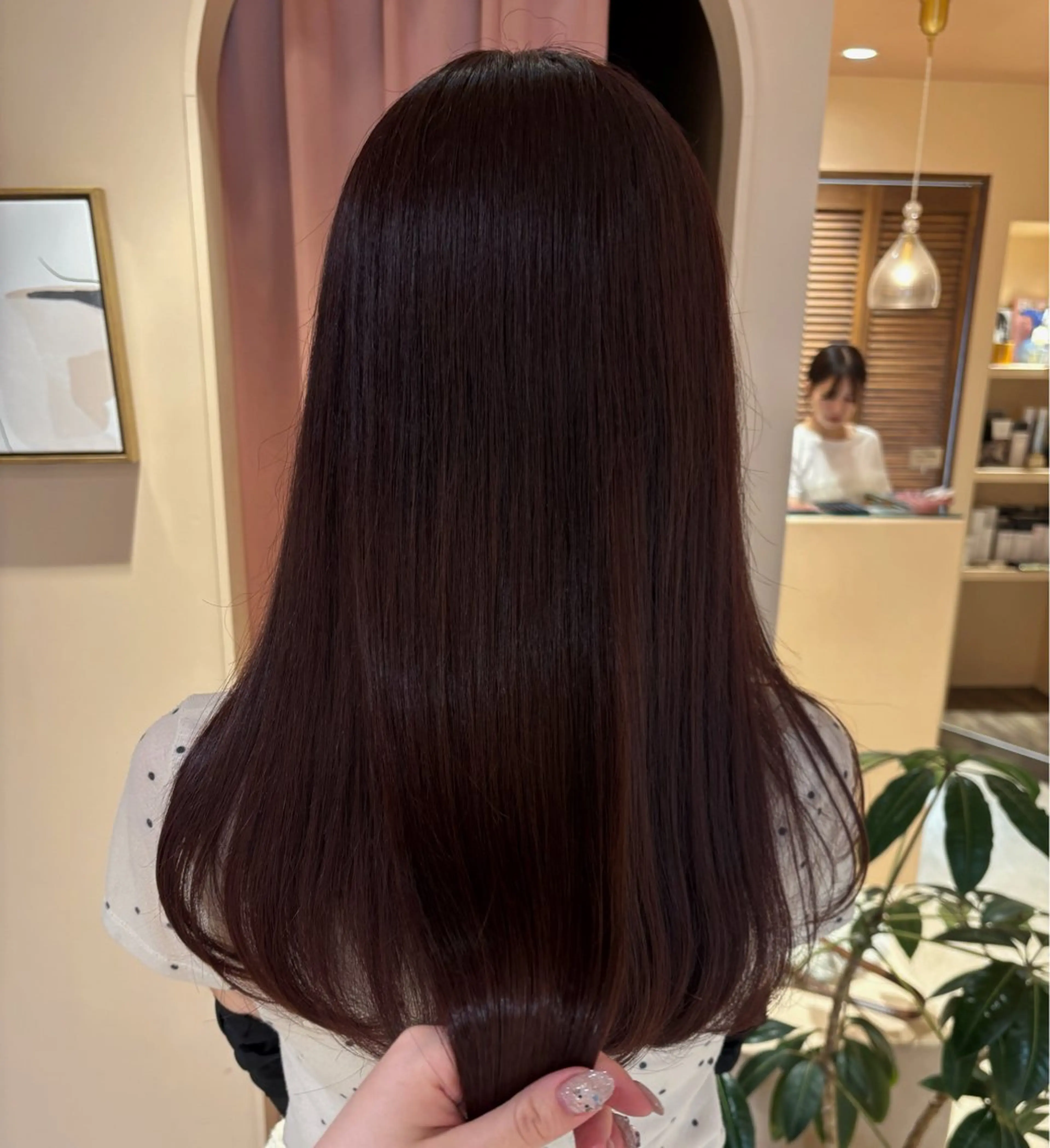 ロング カラー ロング ヘアカラー トリートメント ヘッドスパ 𝘬𝘢𝘳𝘪𝘯 . 𝘦𝘮𝘶のヘアスタイル