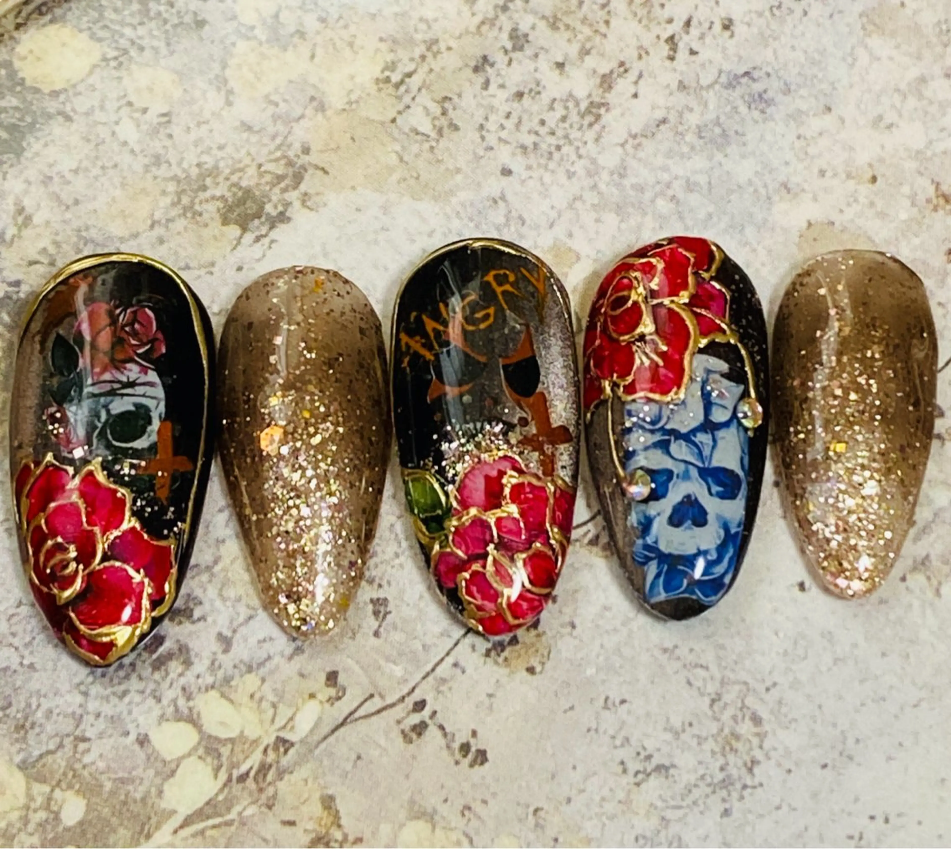 ネイル ラメ(グリッター) マグネットネイル 自宅ネイルサロン ♦️nuance♦️のネイルデザイン