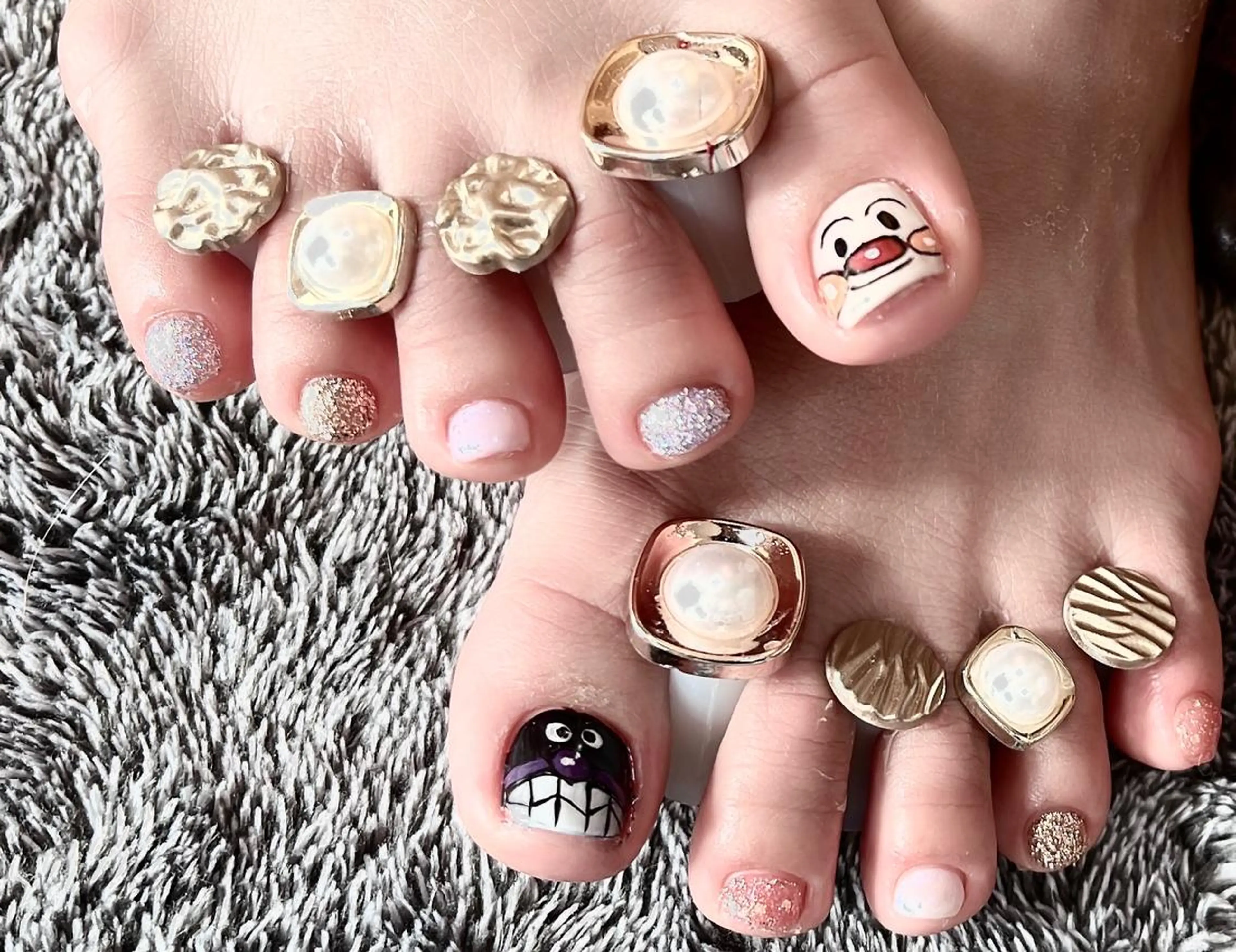 ネイル ジェルネイル フットネイル Ruana Nailのネイルデザイン