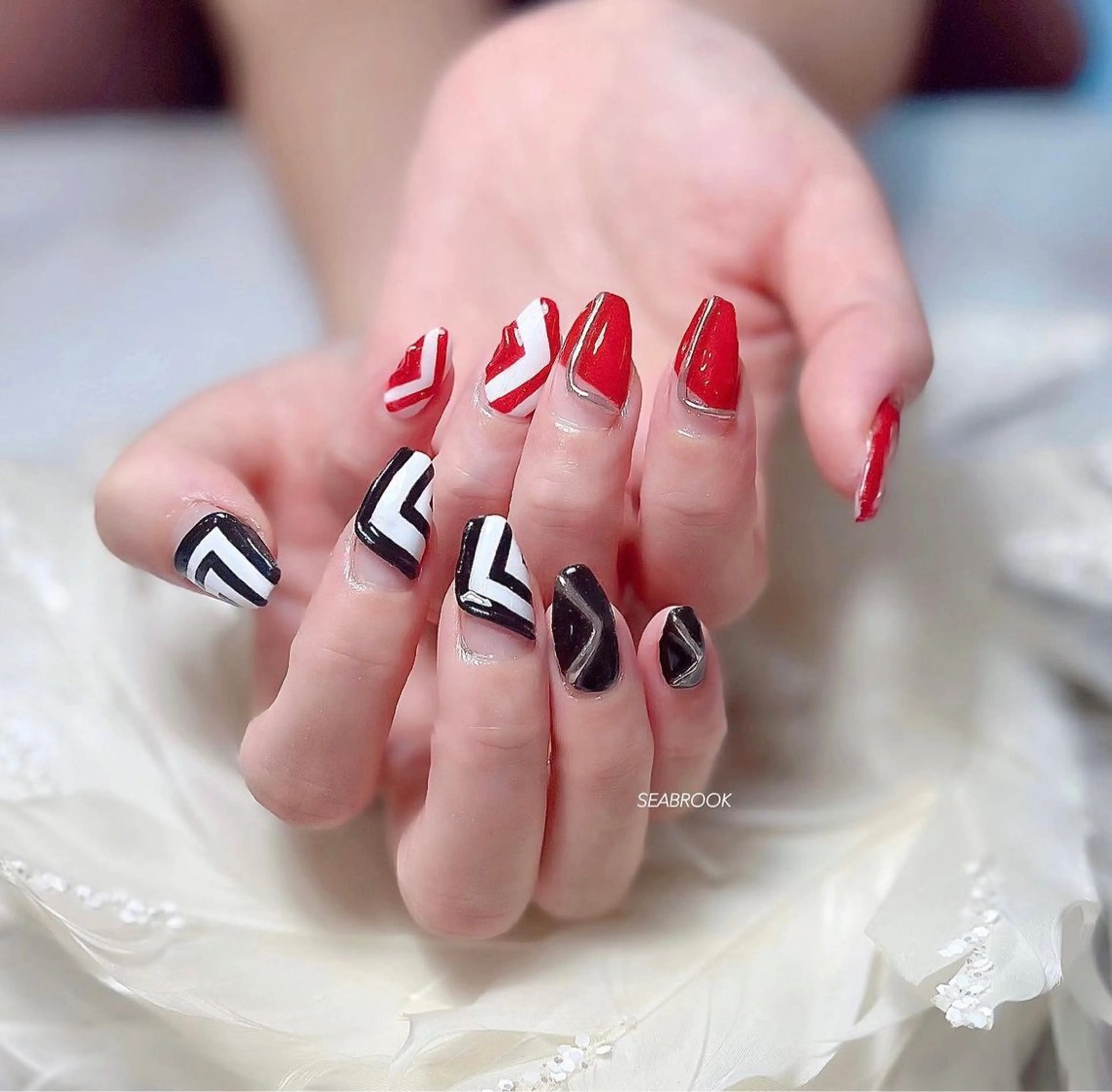 ネイル ハンドネイル 鈴木 奈穂子のネイルデザイン