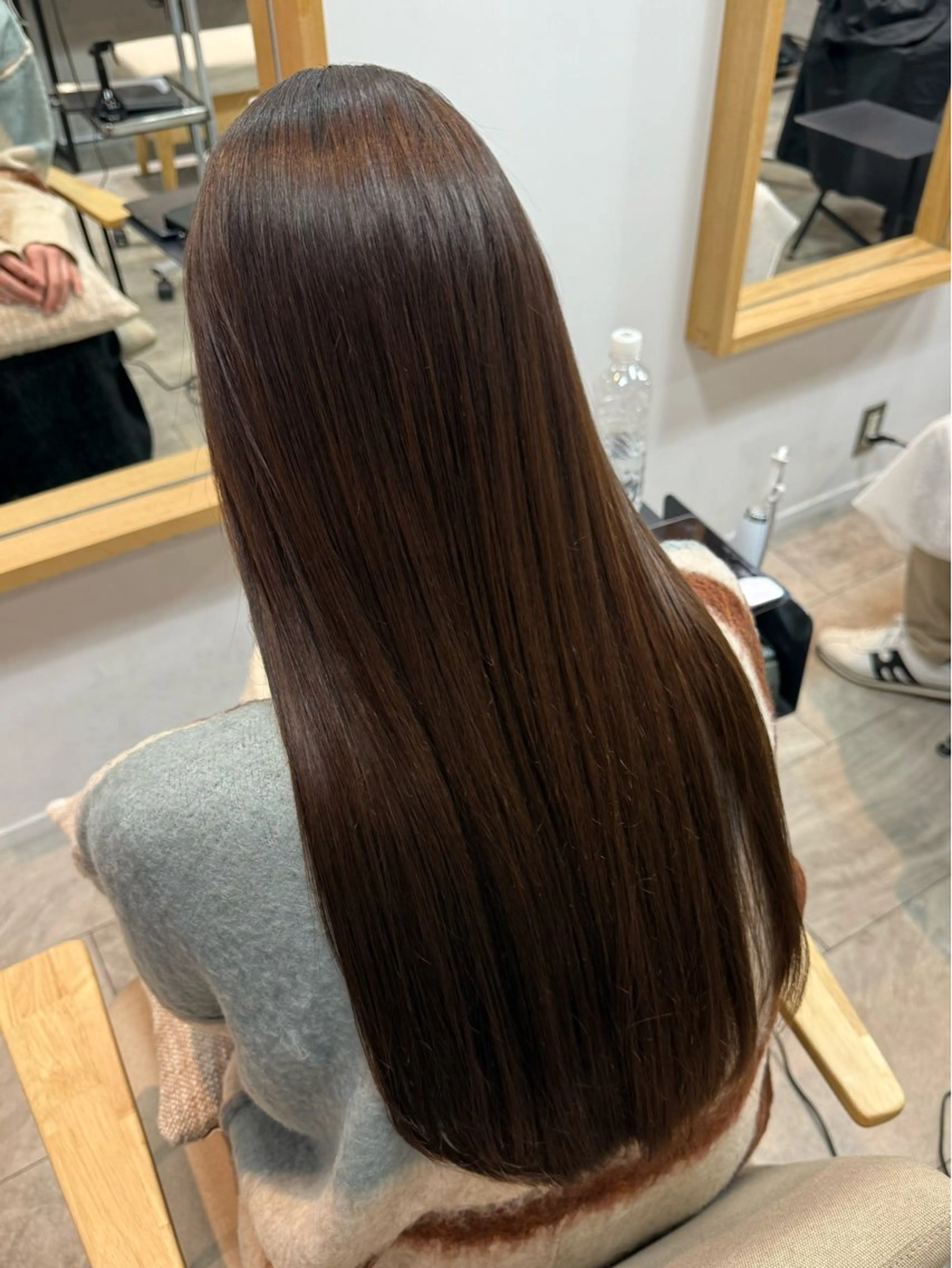 ロング カット 縮毛矯正 沢登 穂乃香のヘアスタイル