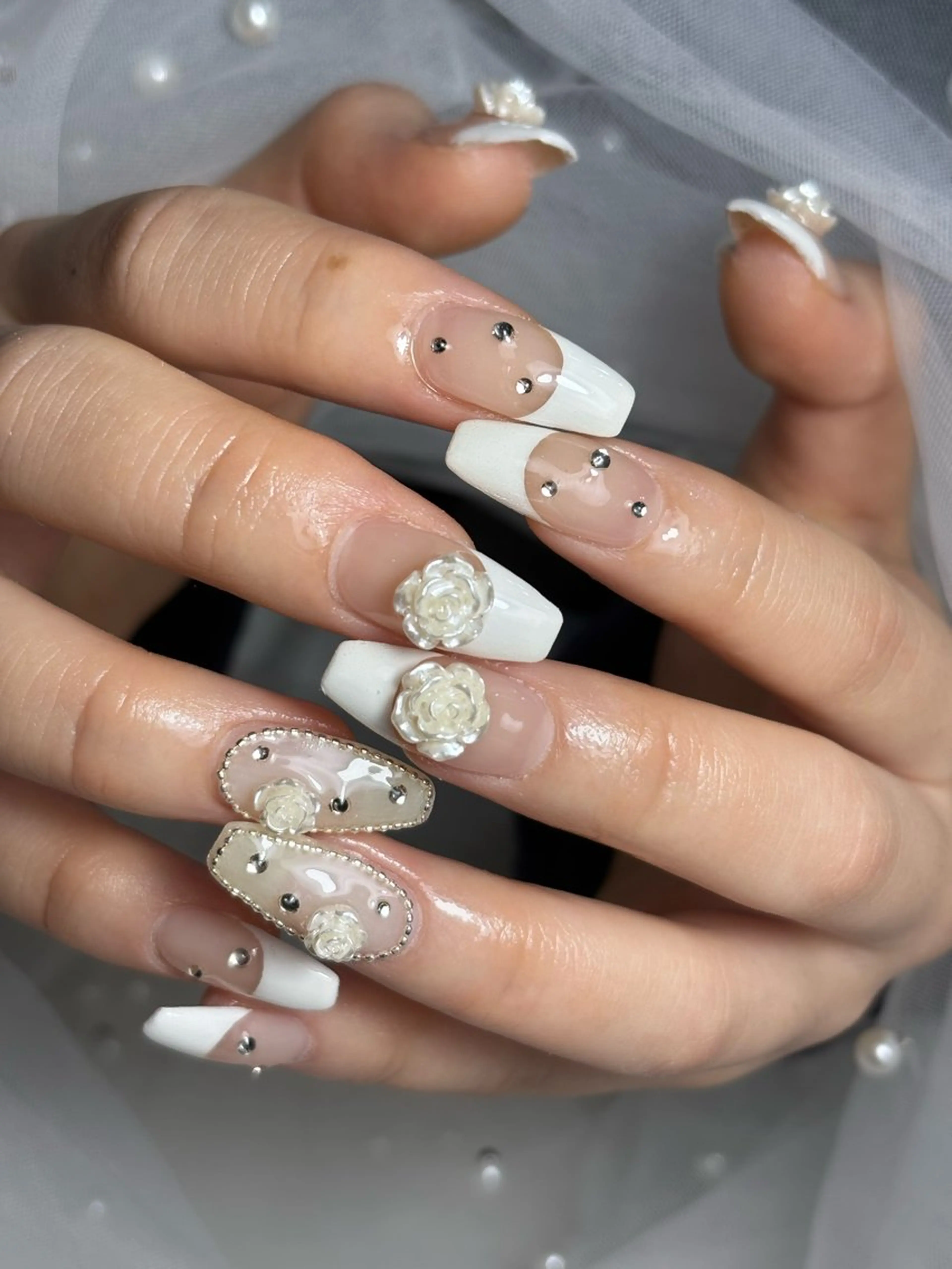 ネイル ハンドネイル フットネイル ✴︎ Delightのネイルデザイン