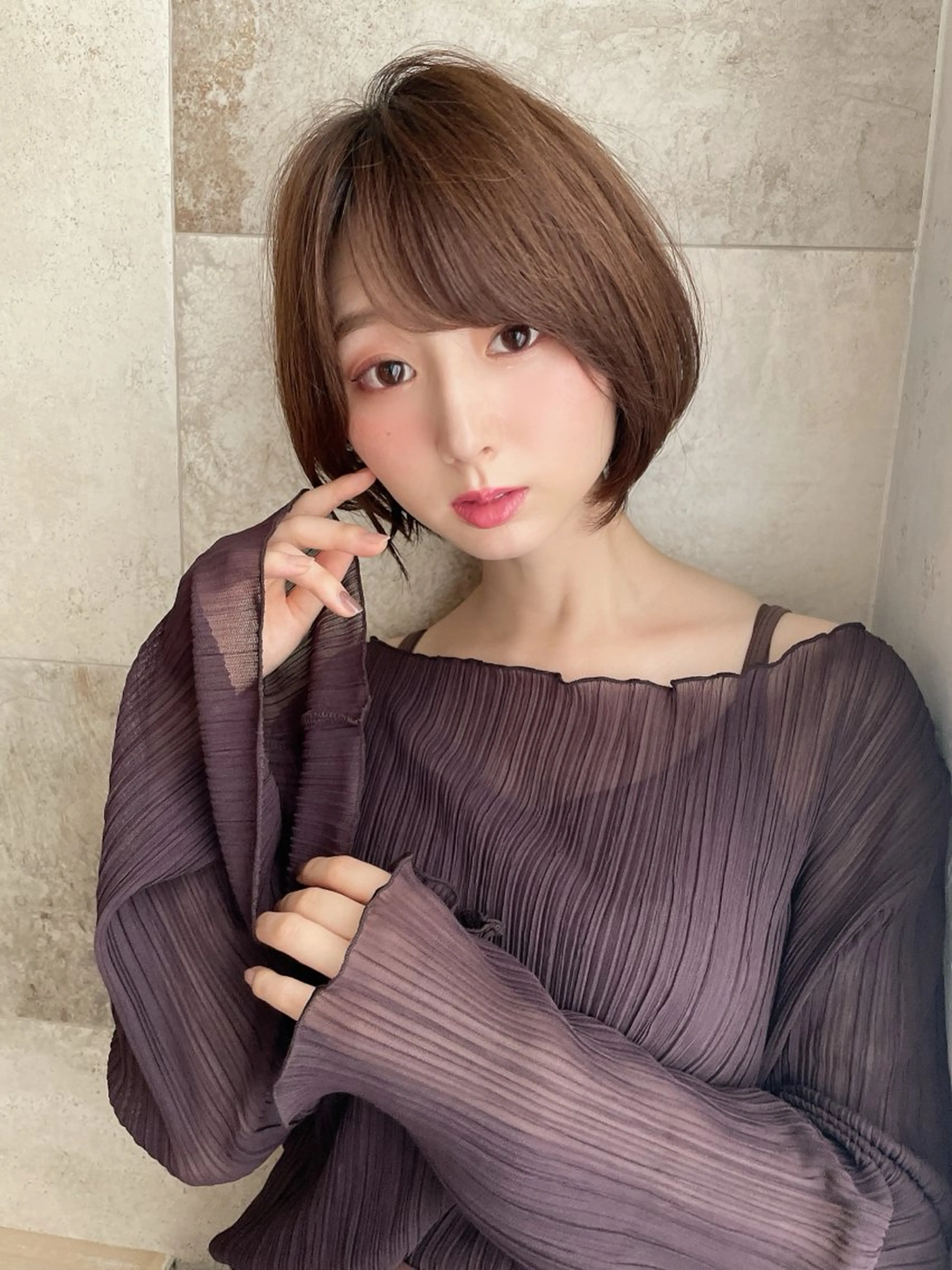 ショート 韓国風カラー ボブ くびれヘア エギョモリ 顔まわりレイヤー カット トリートメント ボブ/顔周りカット /縮毛矯正/鈴木隆太のヘアスタイル