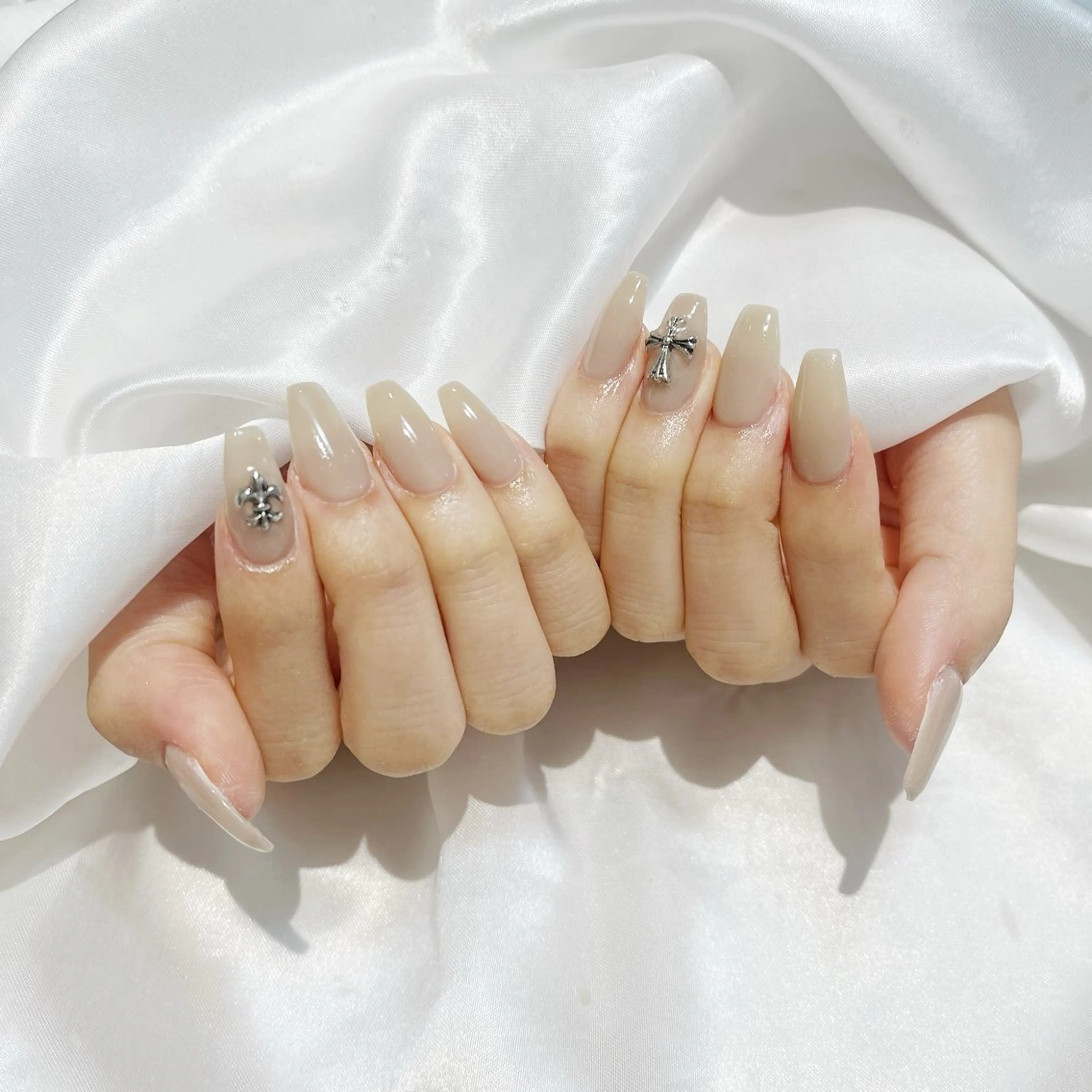 ネイル WISTERIA aisaのネイルデザイン