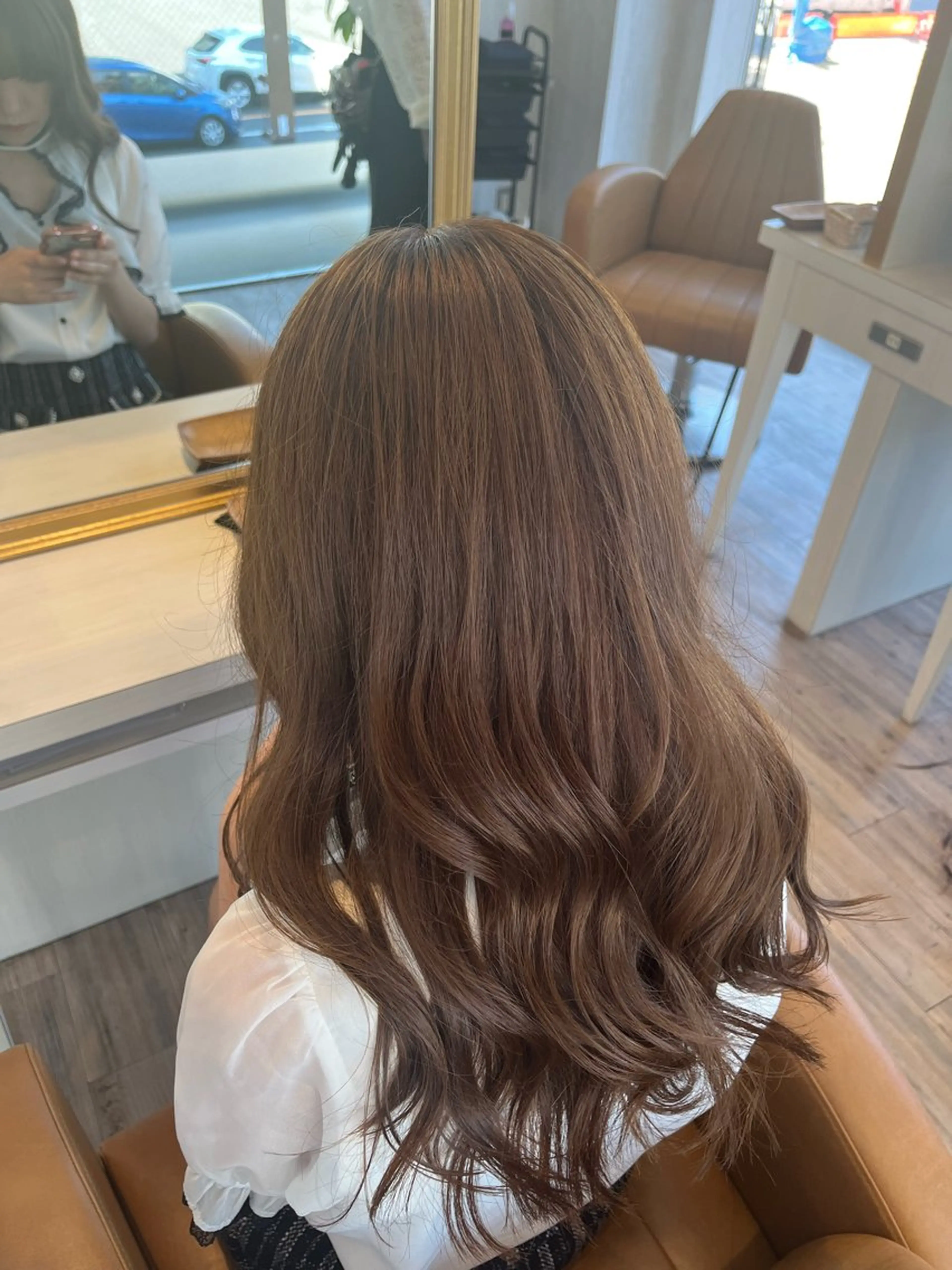ロング カラー ベージュカラー ブリーチ ミルクティーベージュ ブリーチなしカラー ヘアカラー ブリーチなしWカラー レイヤー/Rickyのヘアスタイル