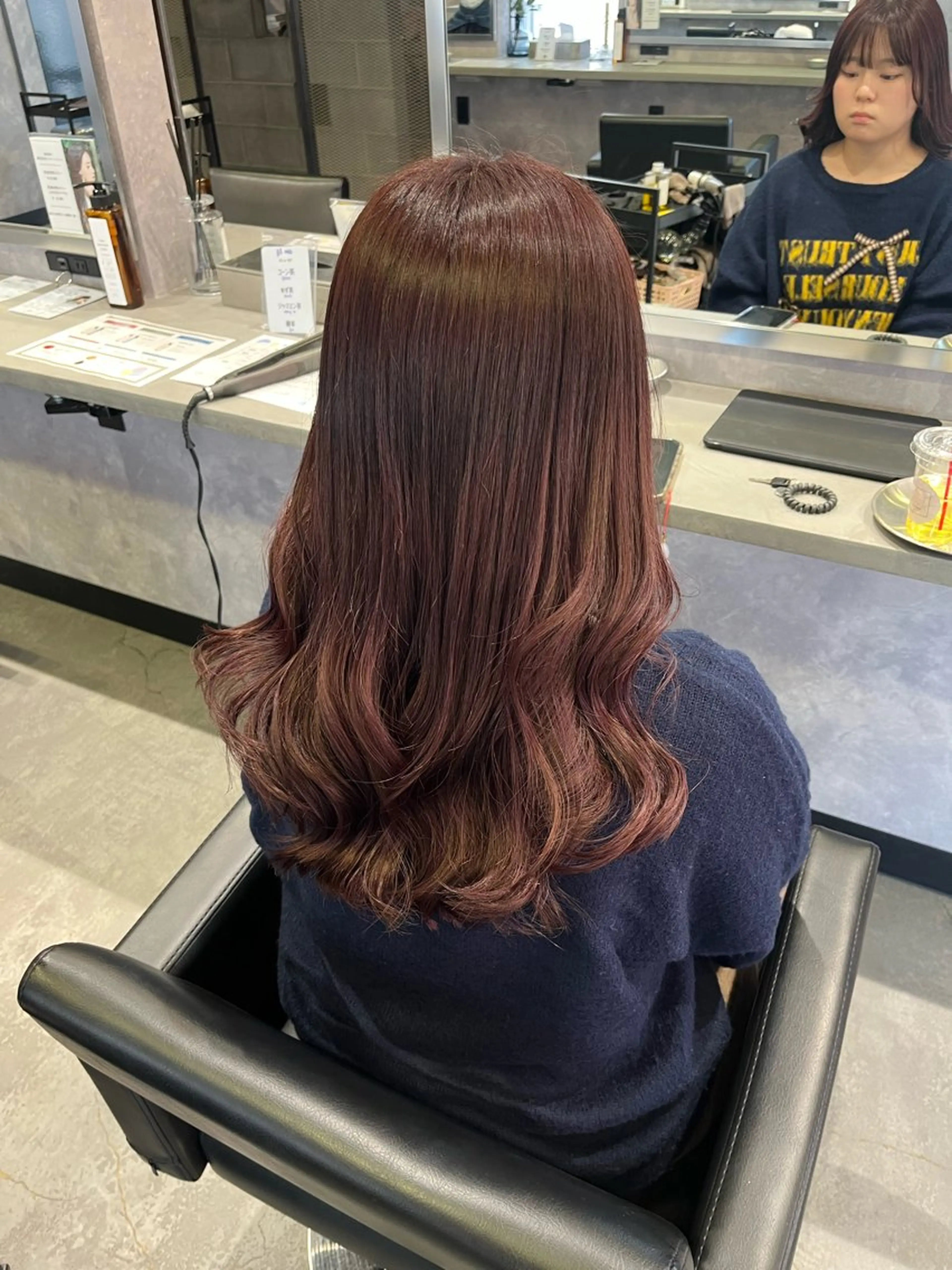 ロング カラー ブラウンカラー ピンクカラー ピンクブラウン ヘアカラー 伊藤 由妃乃のヘアスタイル