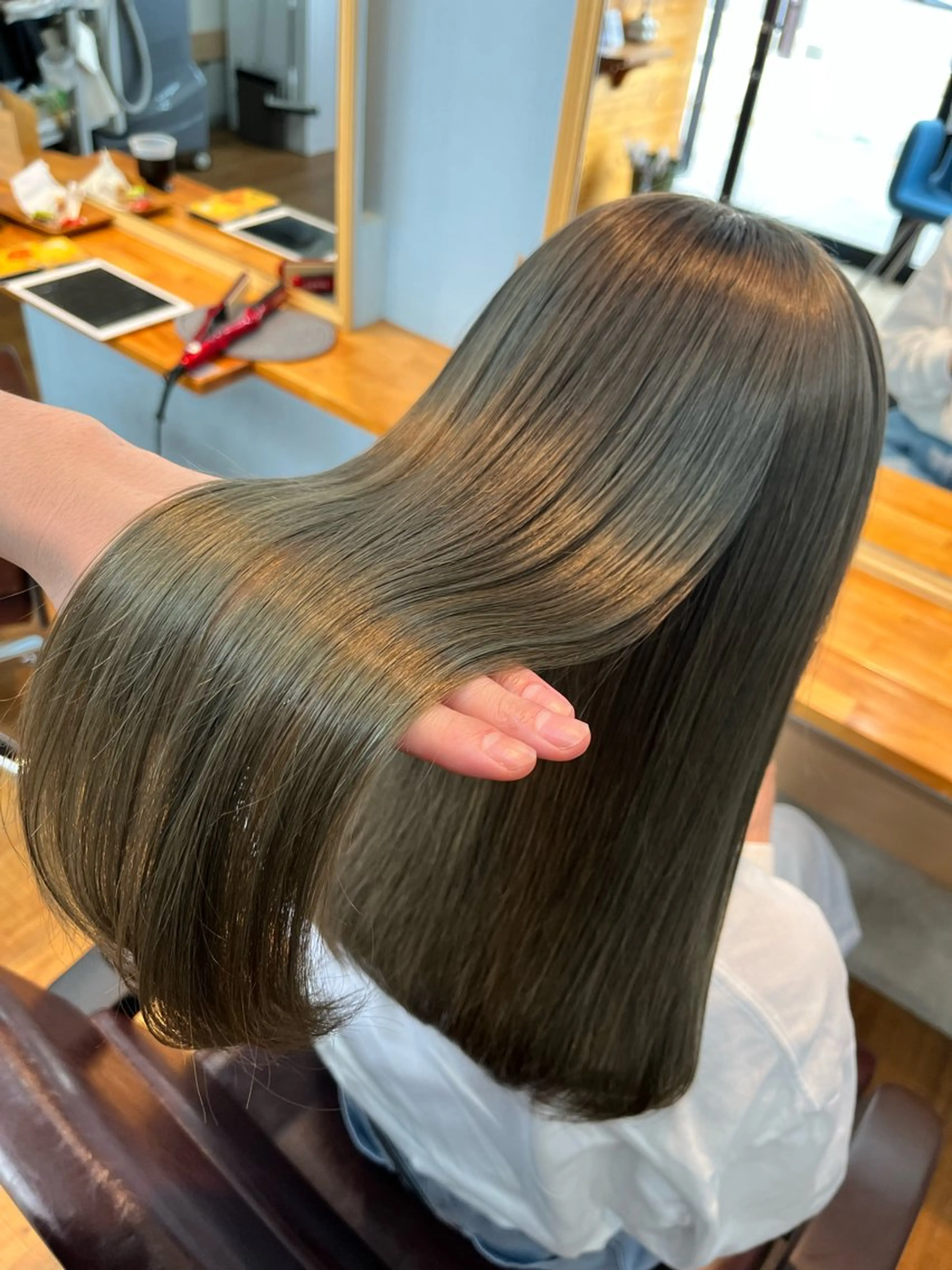 ロング カラー ダブルカラー インナーカラー 髪質改善 ヘアカラー トリートメント 🫧ハイトーン/ ブリーチ🫧白石航汰のヘアスタイル