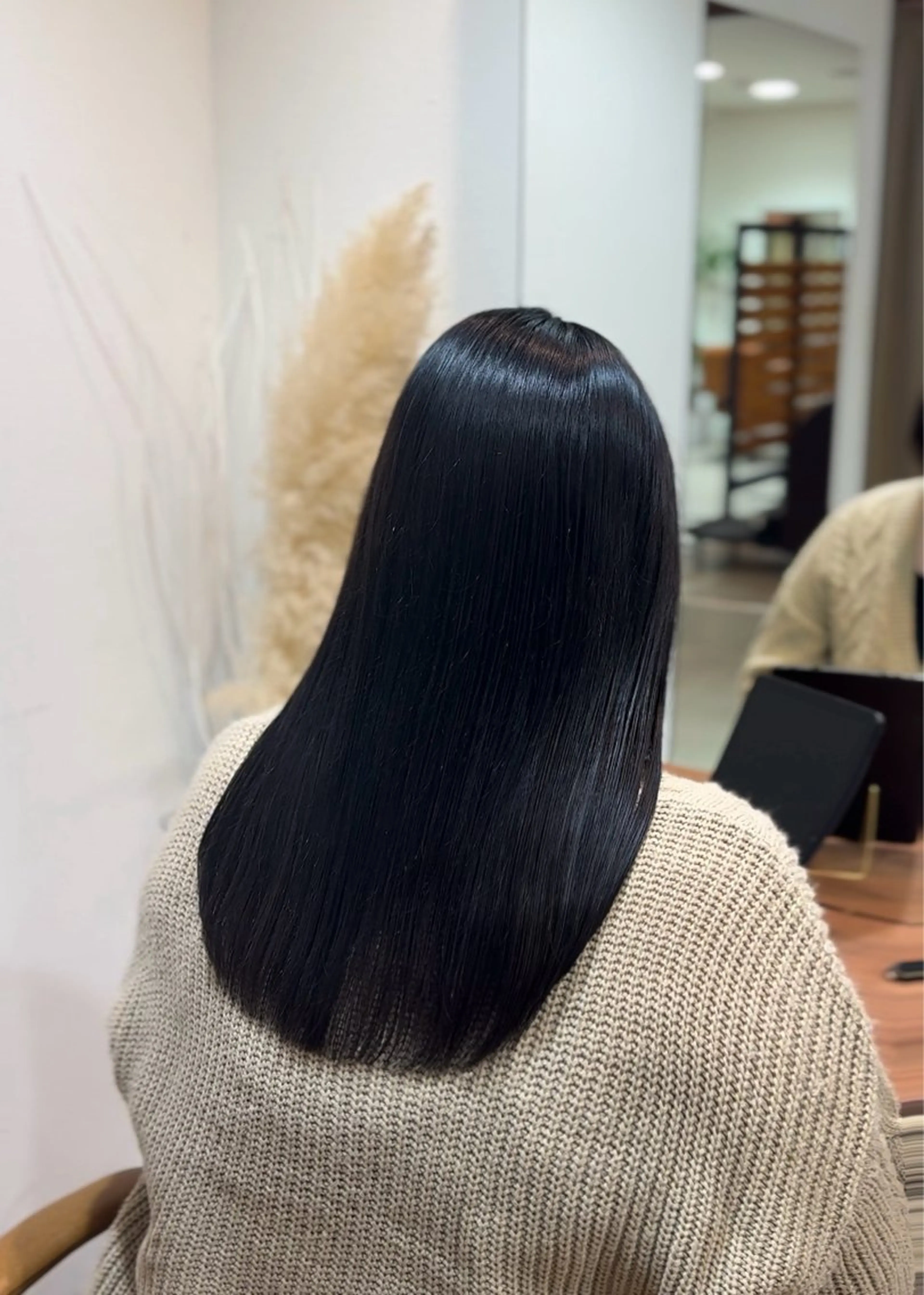 ロング カラー yuzua/レイヤー /縮毛矯正/透明感のヘアスタイル