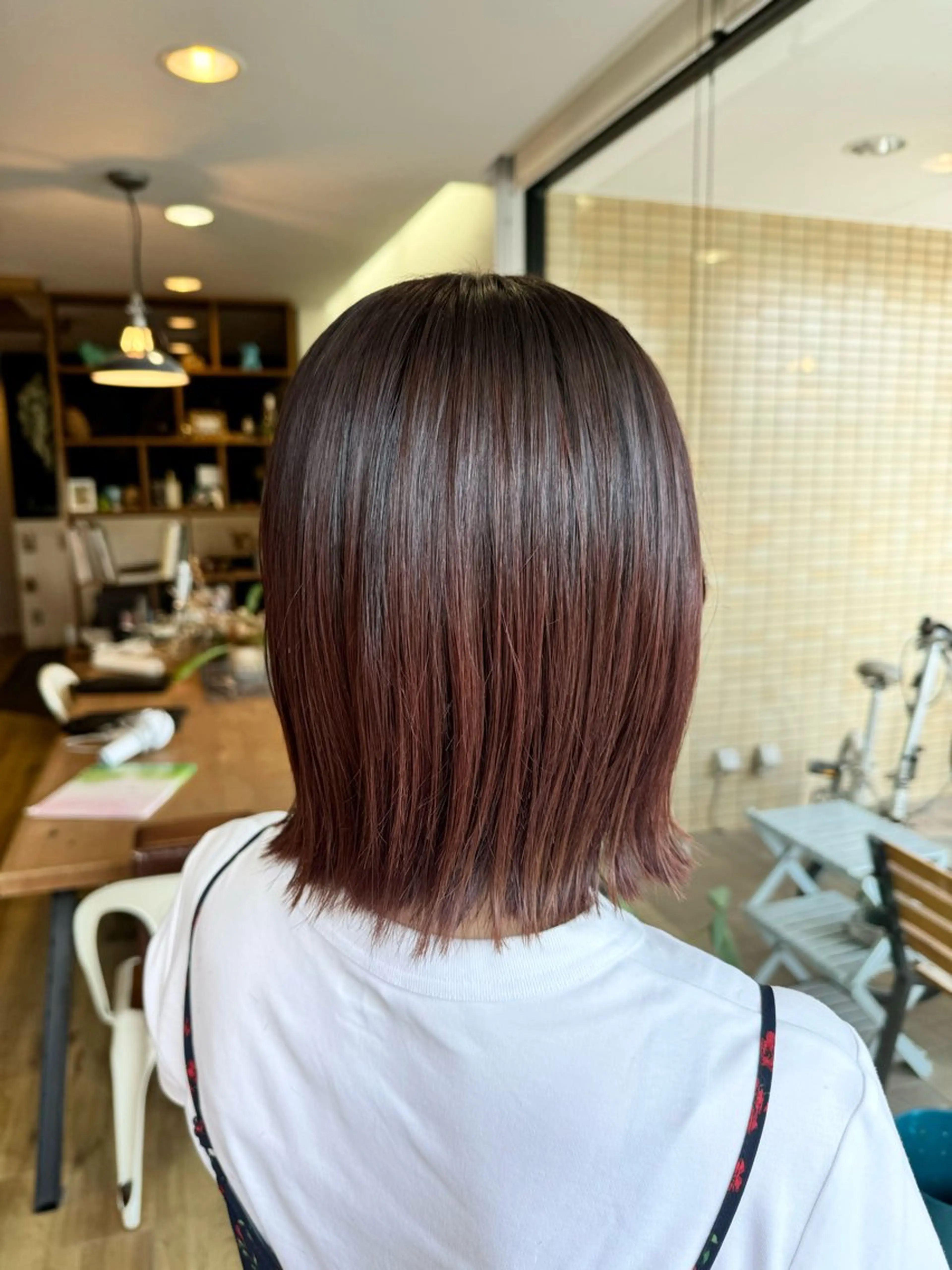 ミディアム カラー ブラウンカラー カット ヘアカラー トリートメント ツキダテ ユイのヘアスタイル