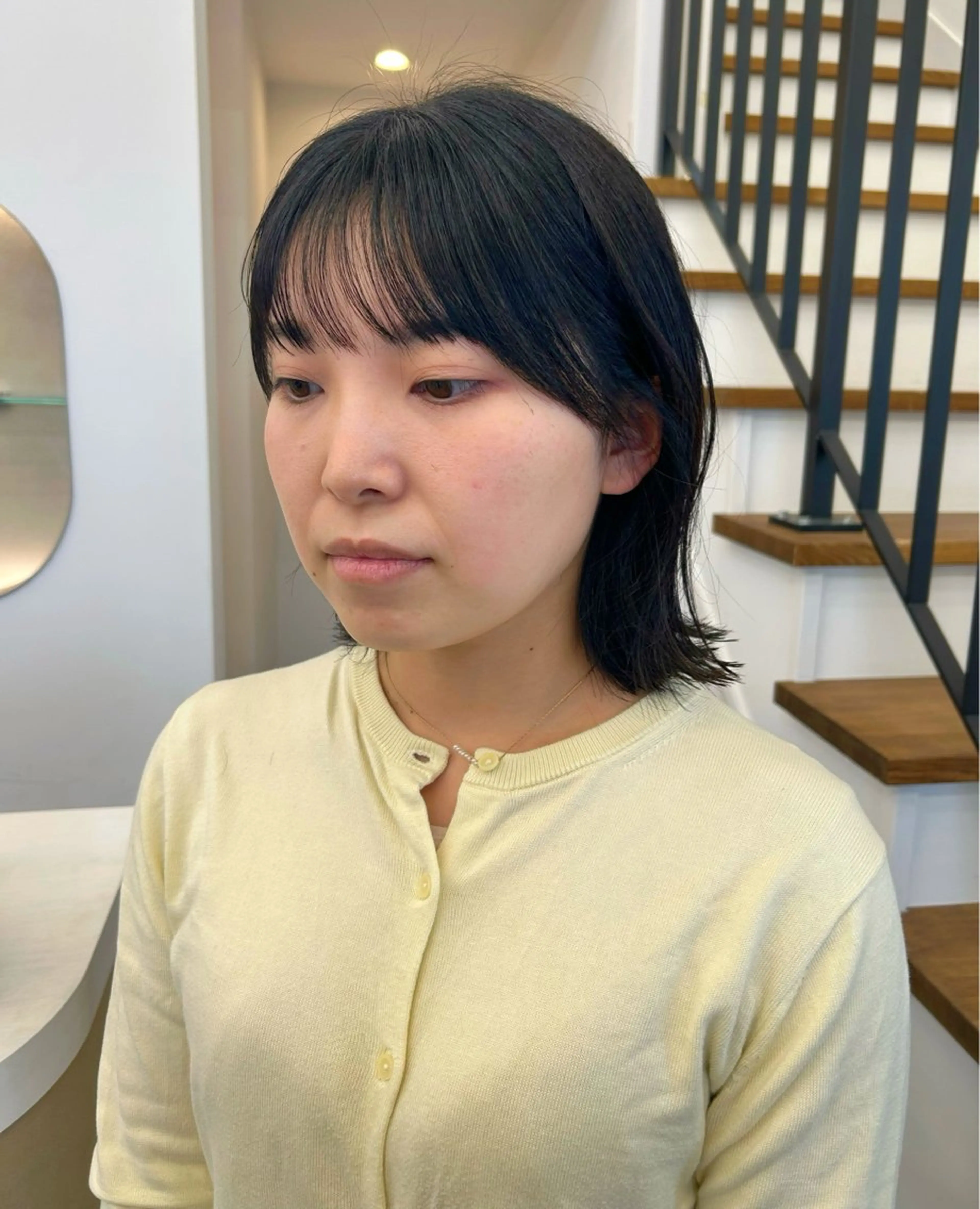 ミディアム ボブレイヤー ボブ くびれヘア 顔周りカット 伸ばしかけ カット 本澤 朋香のヘアスタイル