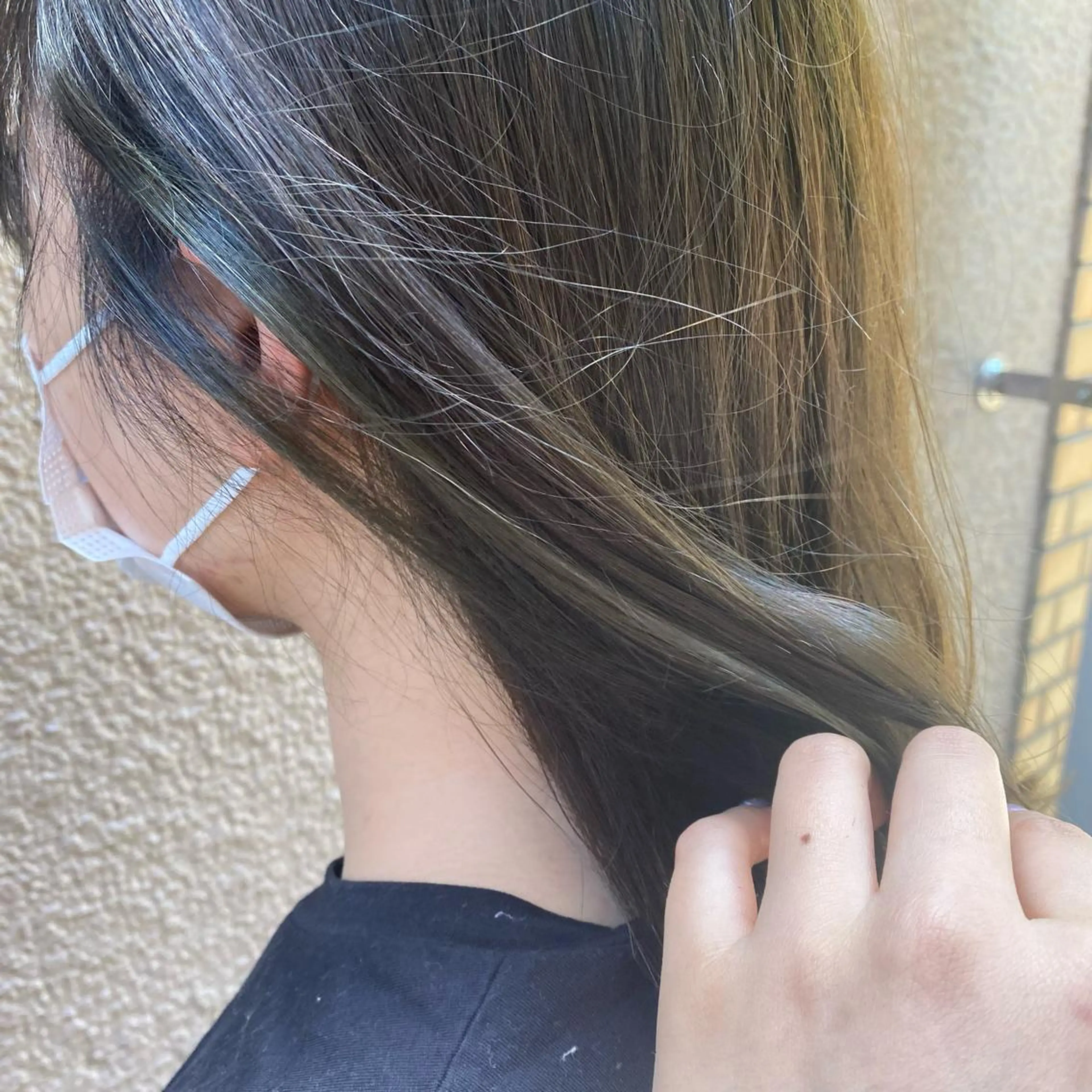 セミロング 大田 留衣のヘアスタイル