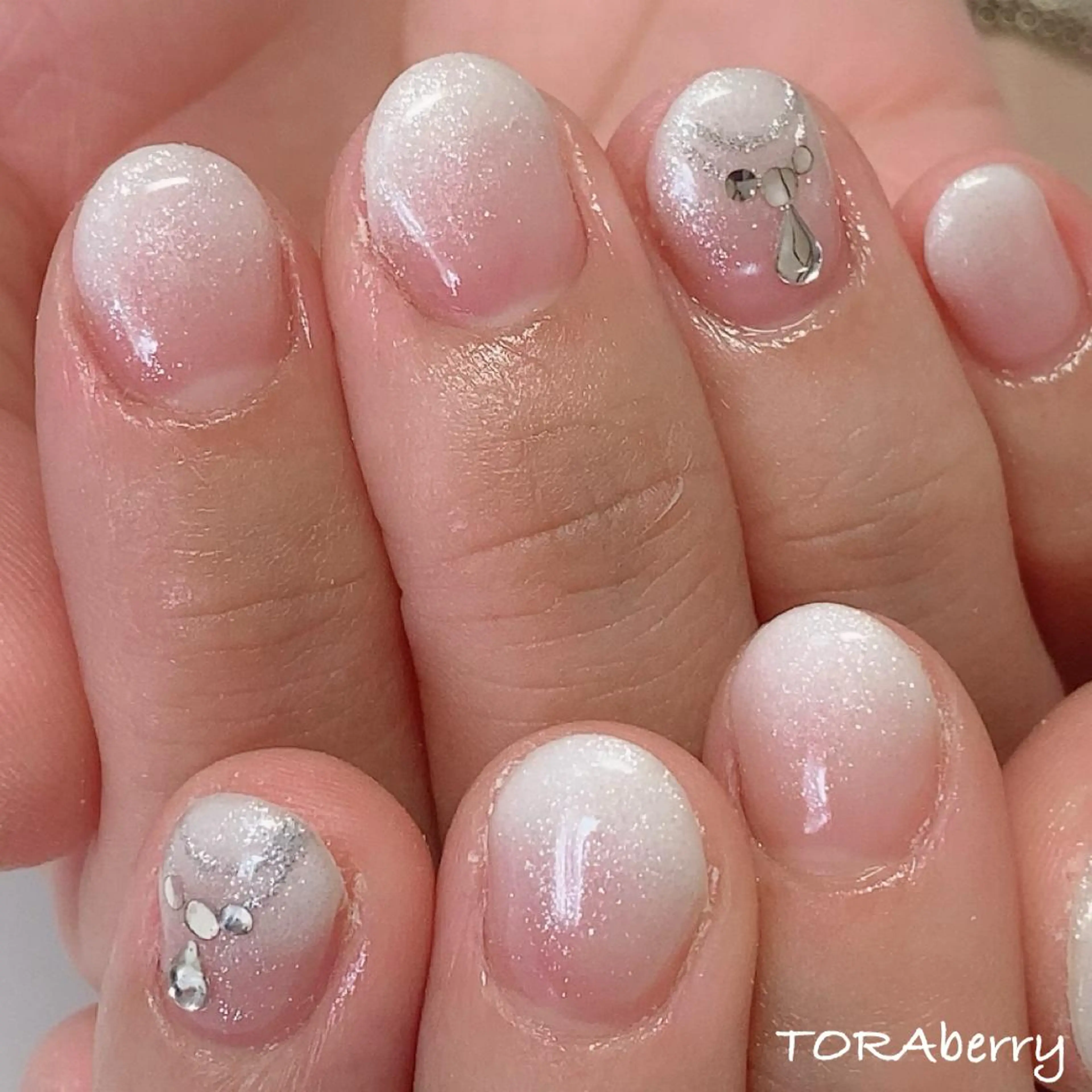 ネイル ハンドネイル ネイリスト なつみのネイルデザイン