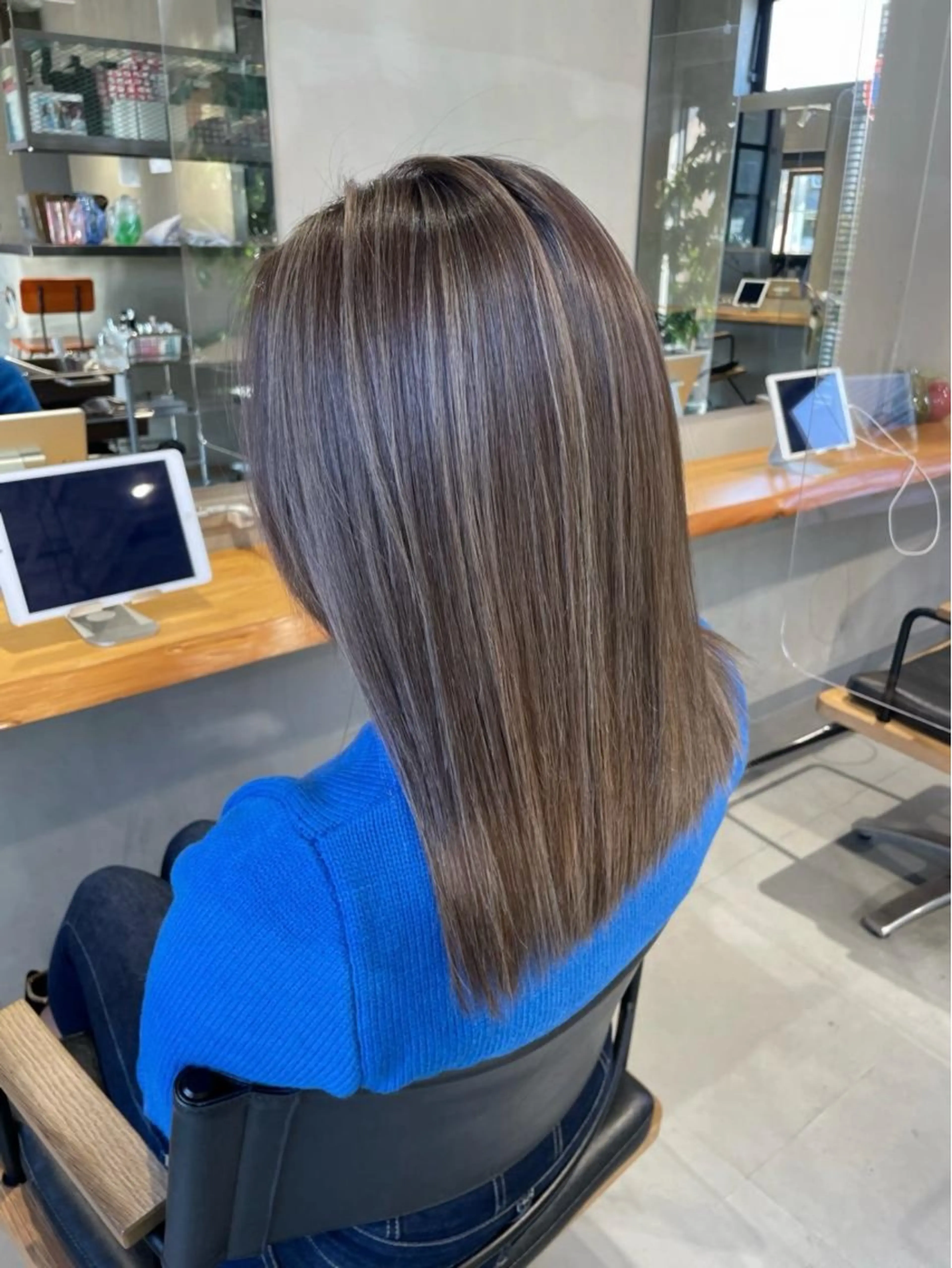 ロング ヘアカラー mei🪽 カラーモデルのヘアスタイル