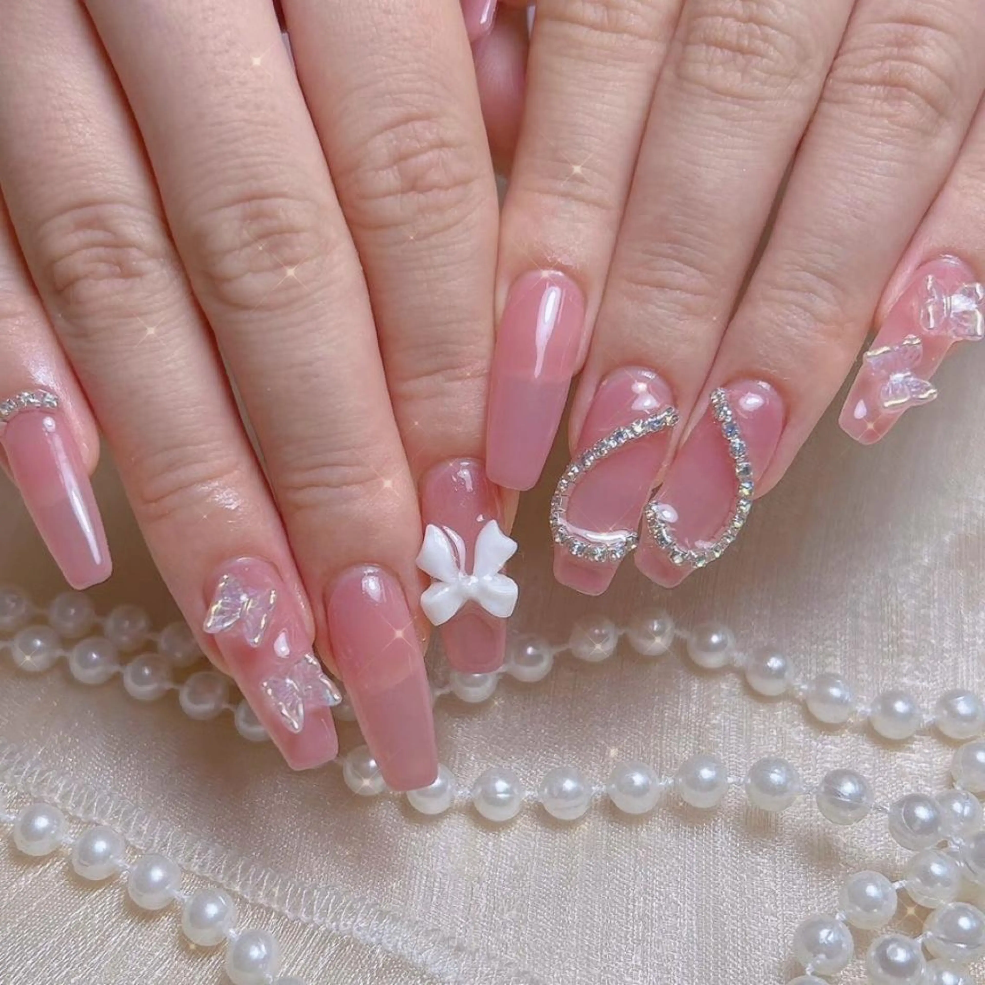 ネイル ハンドネイル queens nailsalonのネイルデザイン