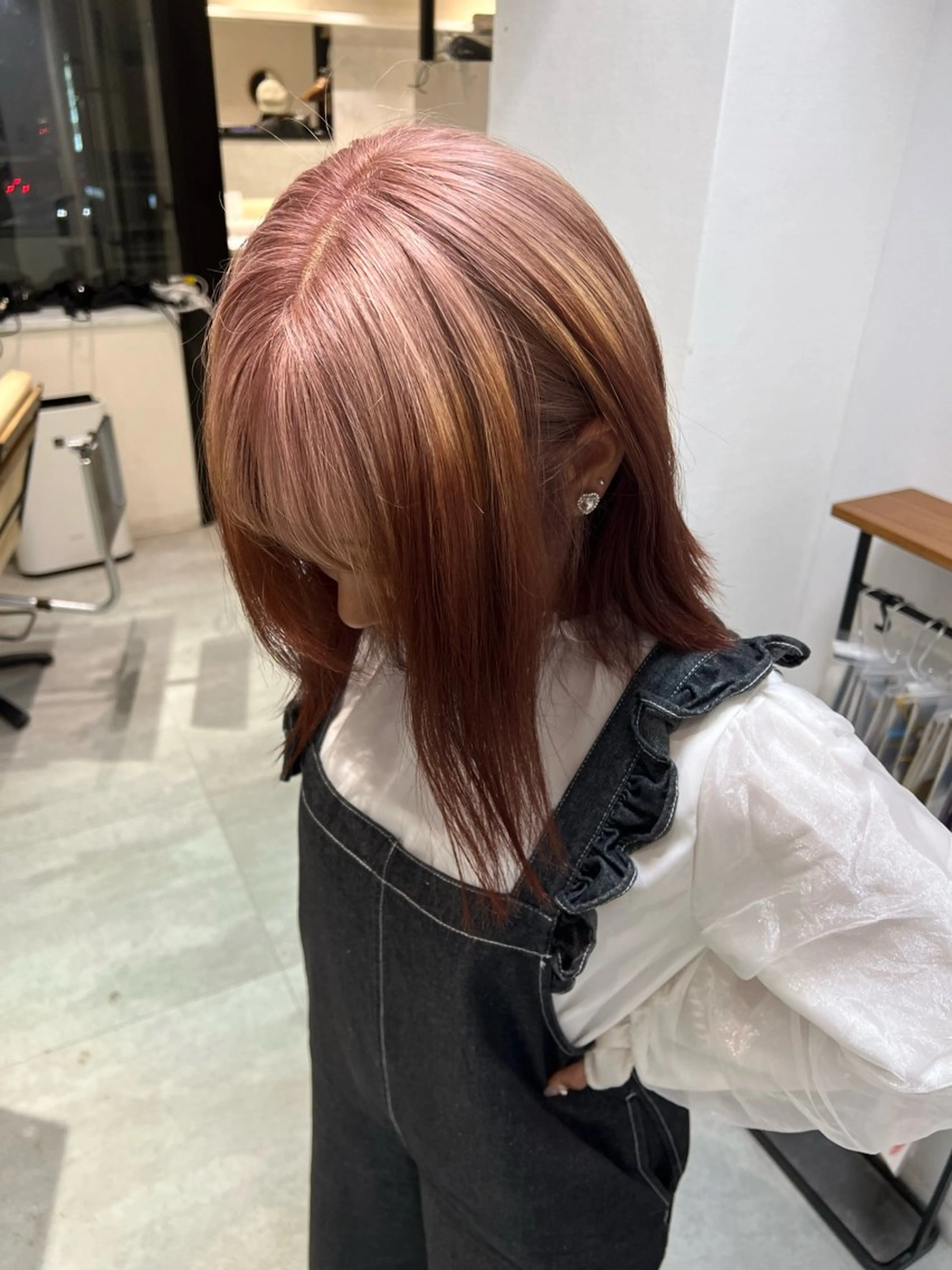 カラー ハイトーンカラー ayaka🫧 梅田ダブルカラーのヘアスタイル